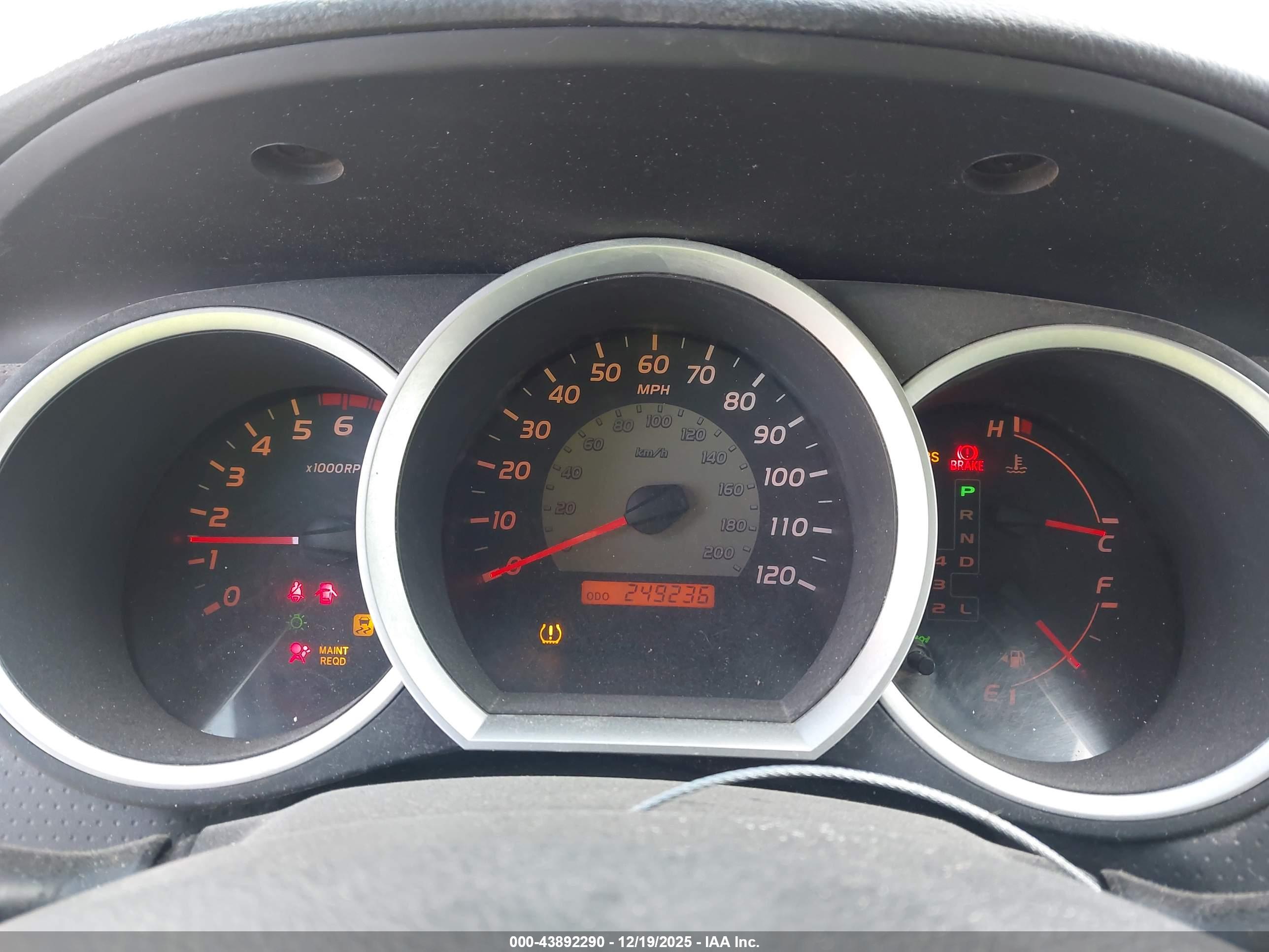 TOYOTA TACOMA image 7