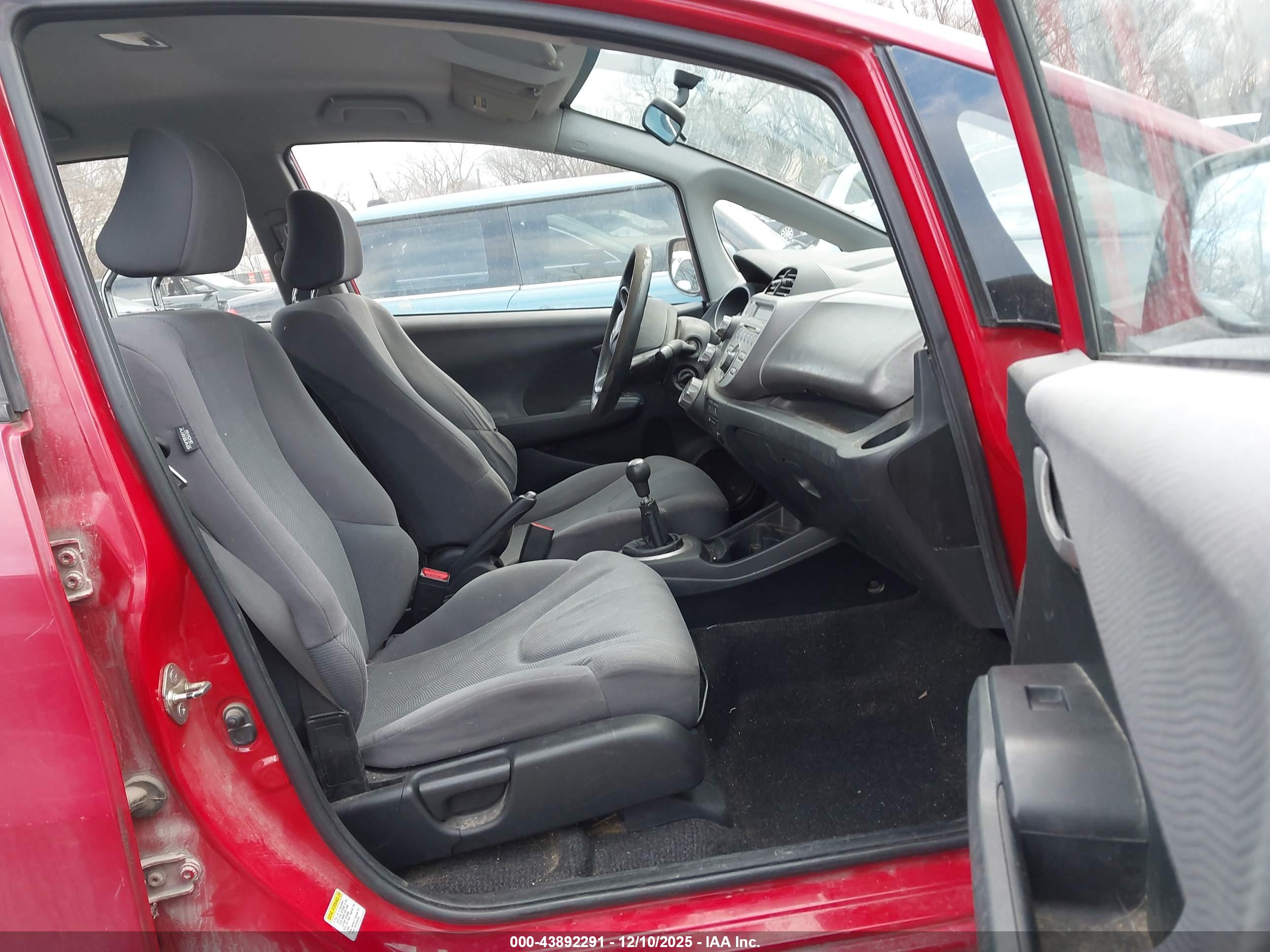 HONDA FIT image 5