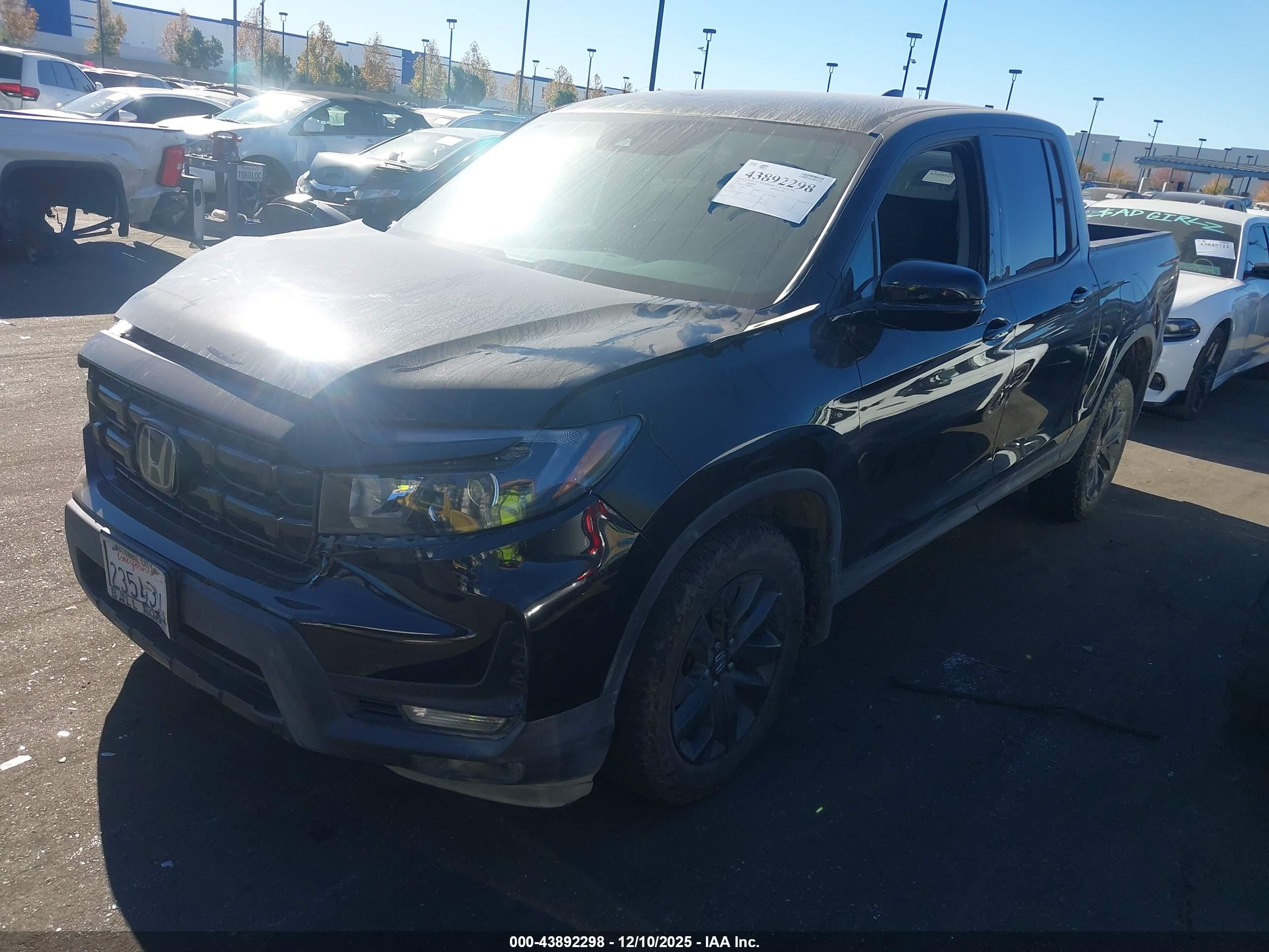 HONDA RIDGELINE image 2