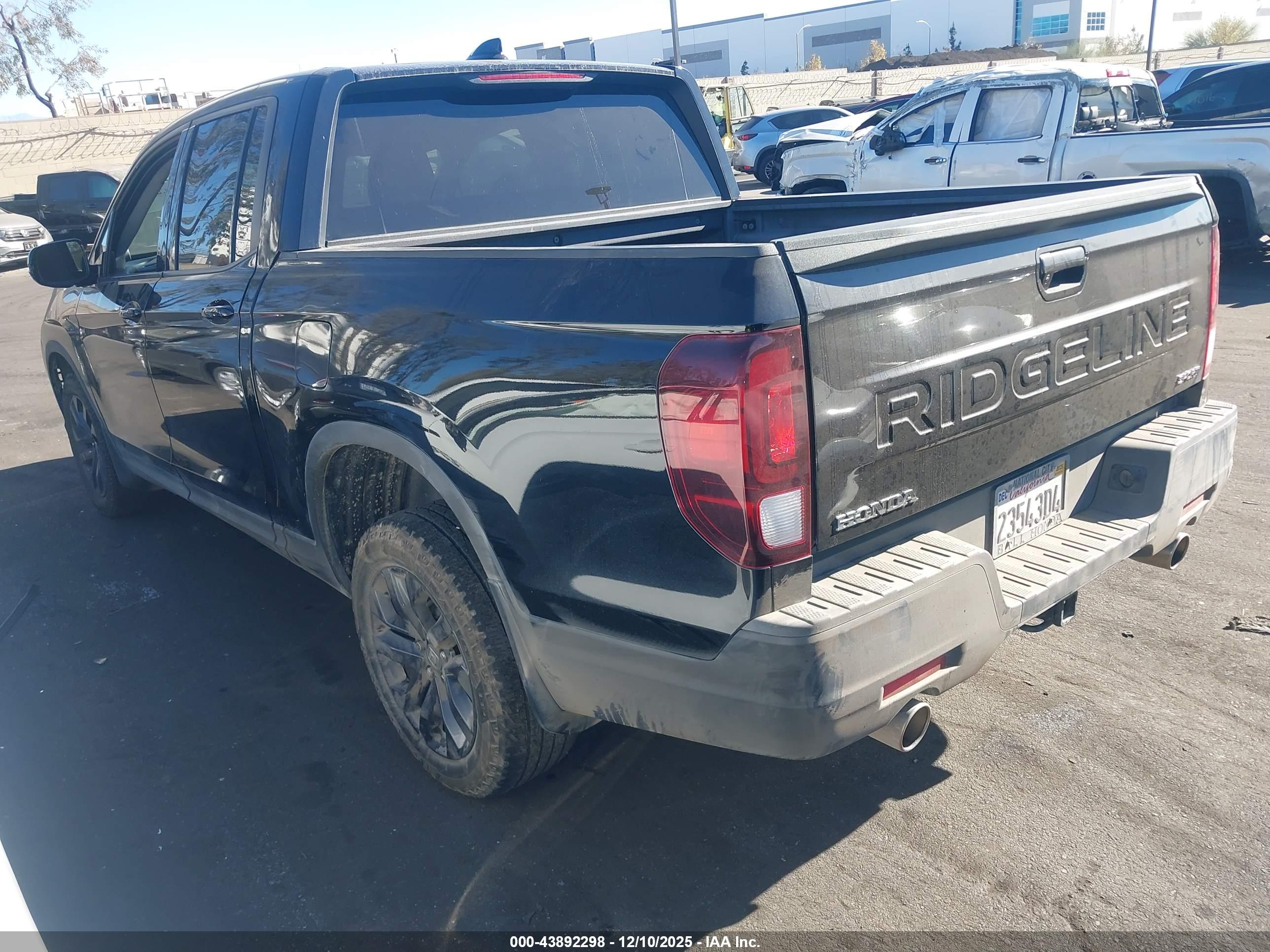HONDA RIDGELINE image 3