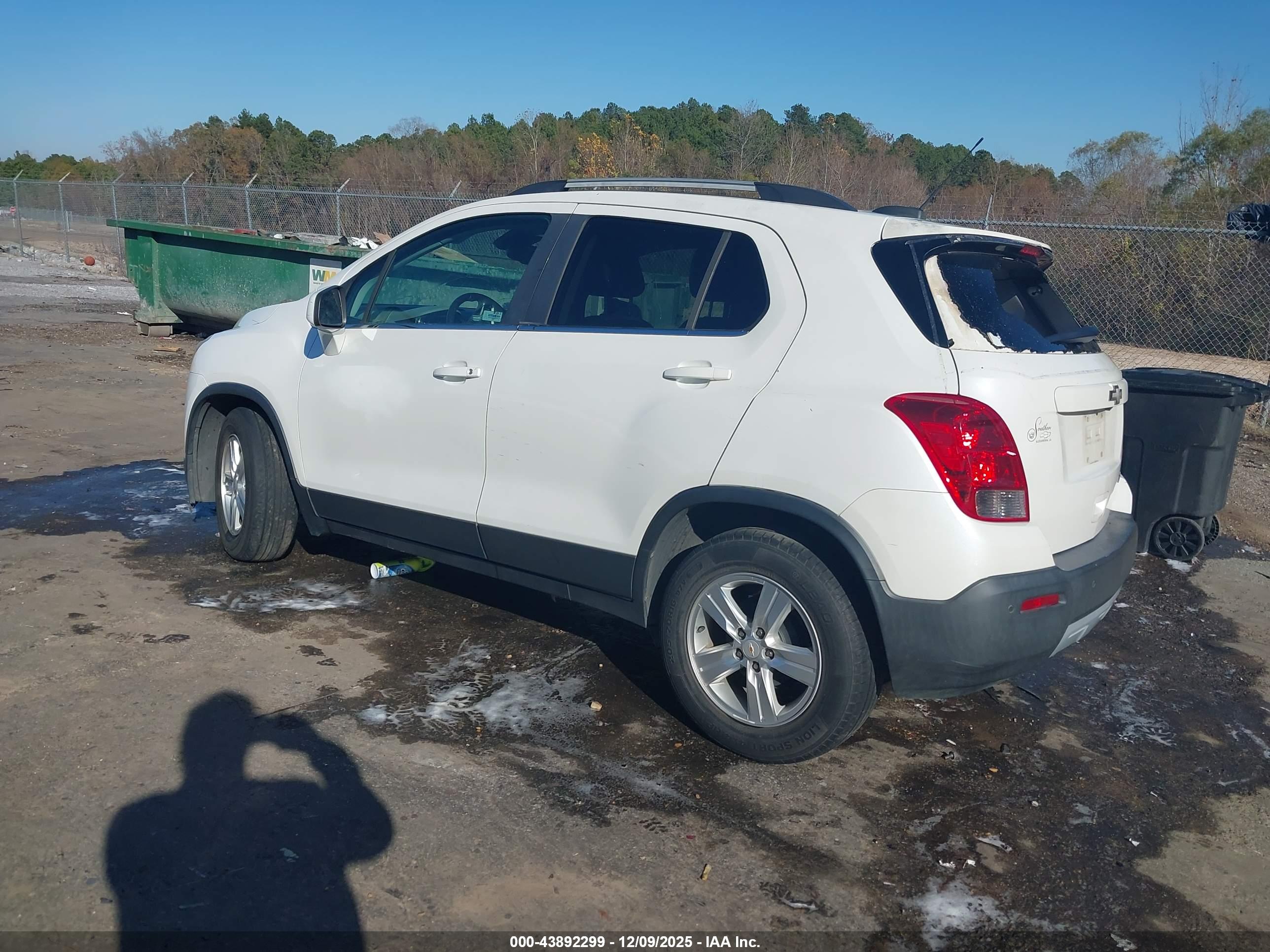 CHEVROLET TRAX image 3