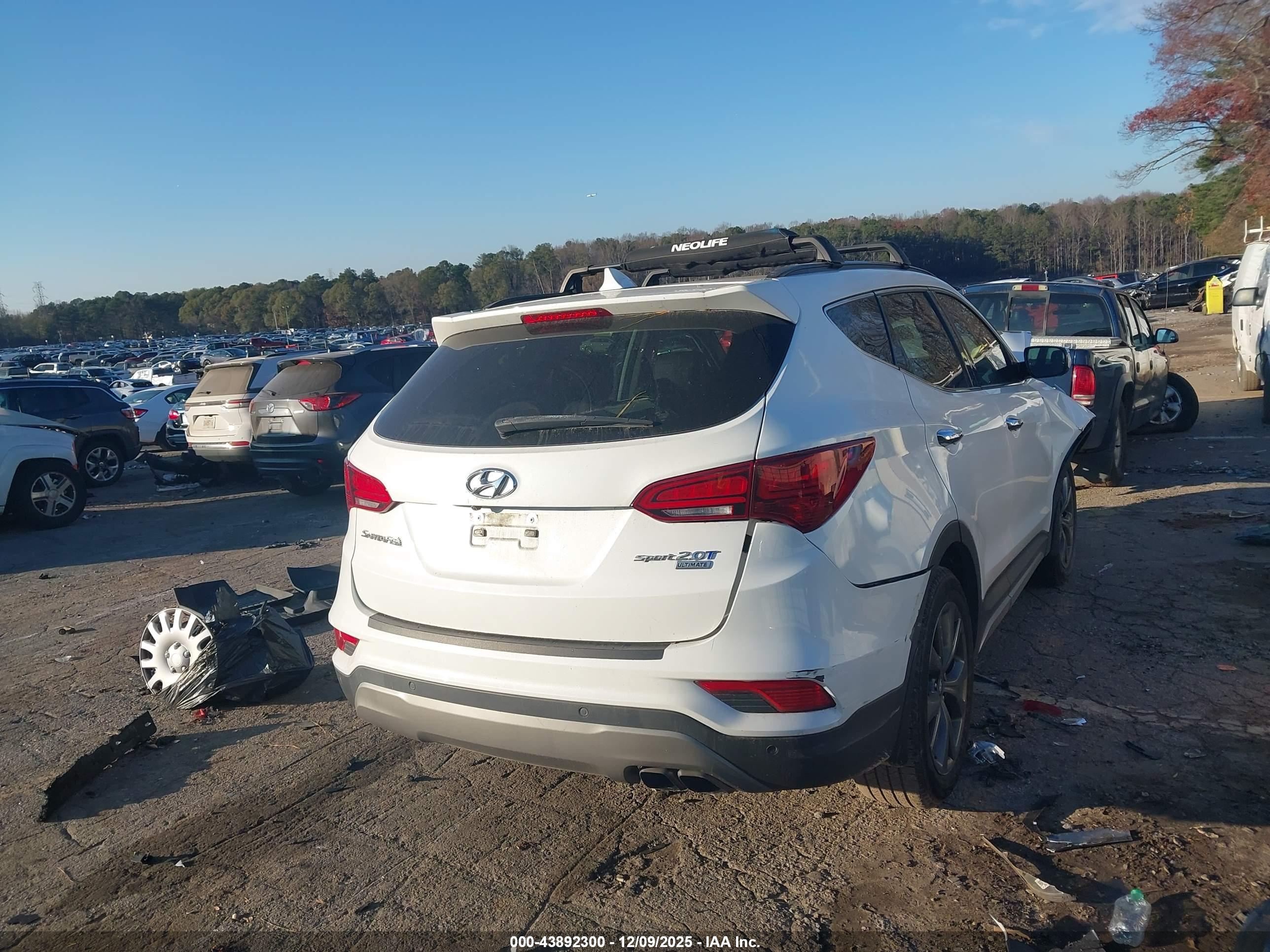 HYUNDAI SANTA image 4