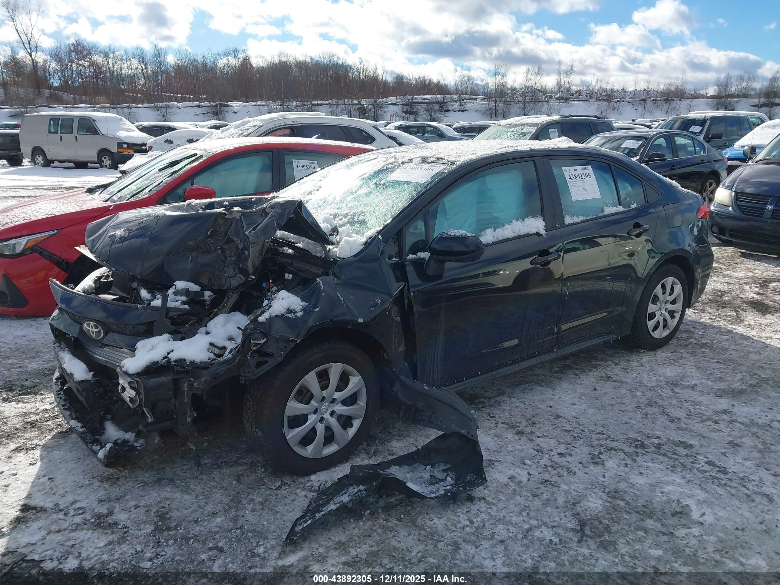 TOYOTA COROLLA image 2