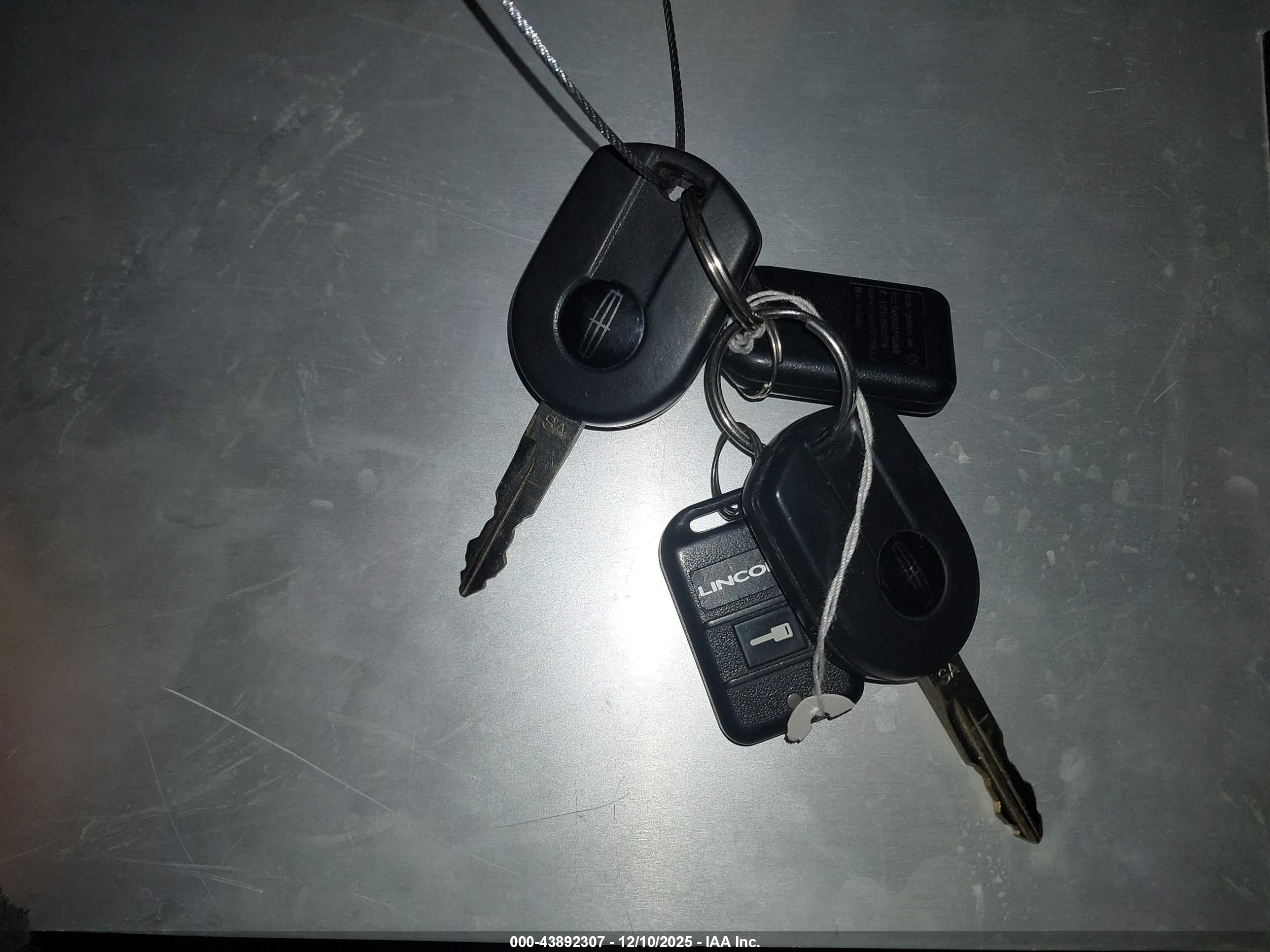 LINCOLN NAVIGATOR image 11