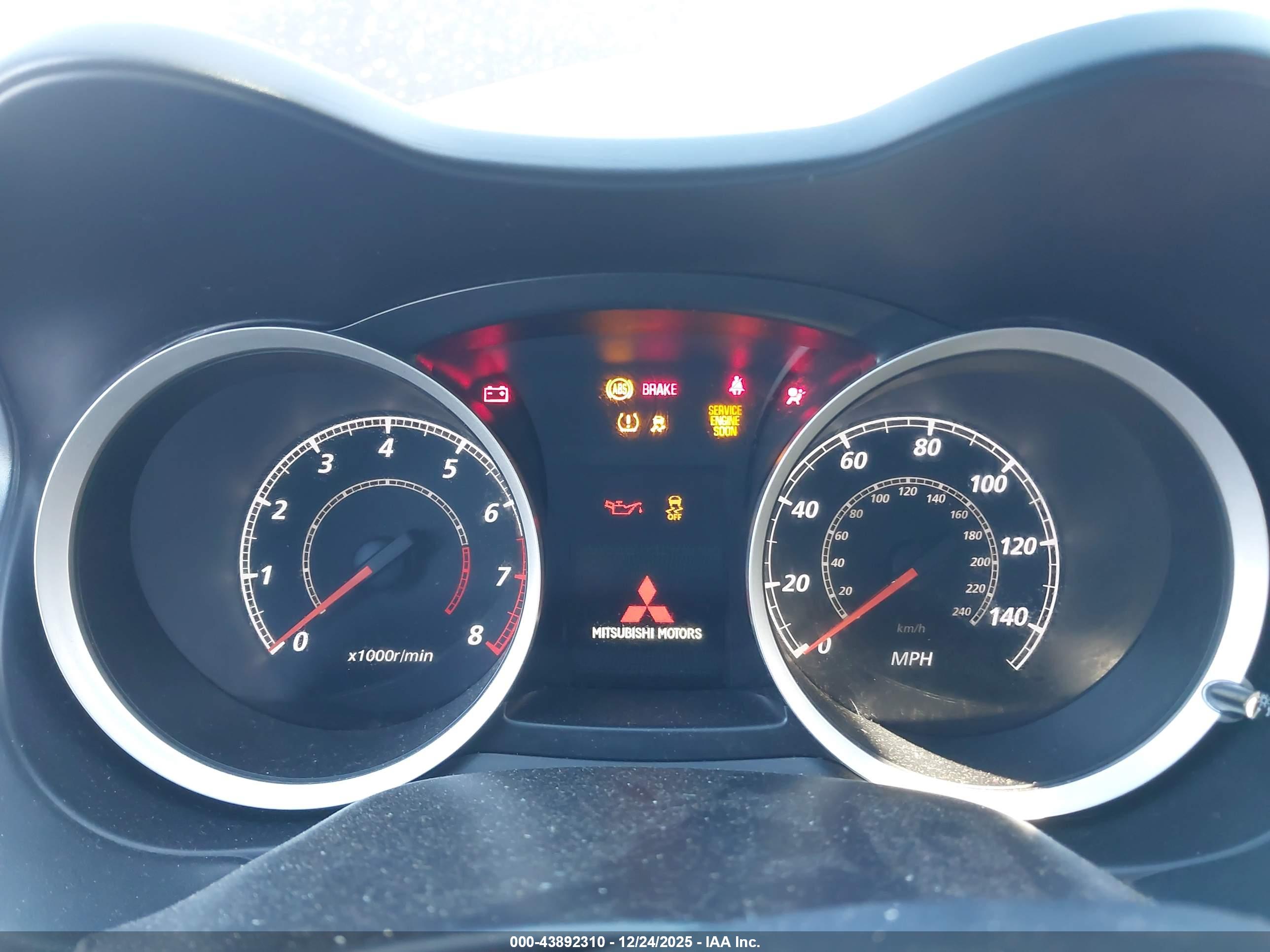 MITSUBISHI LANCER image 7