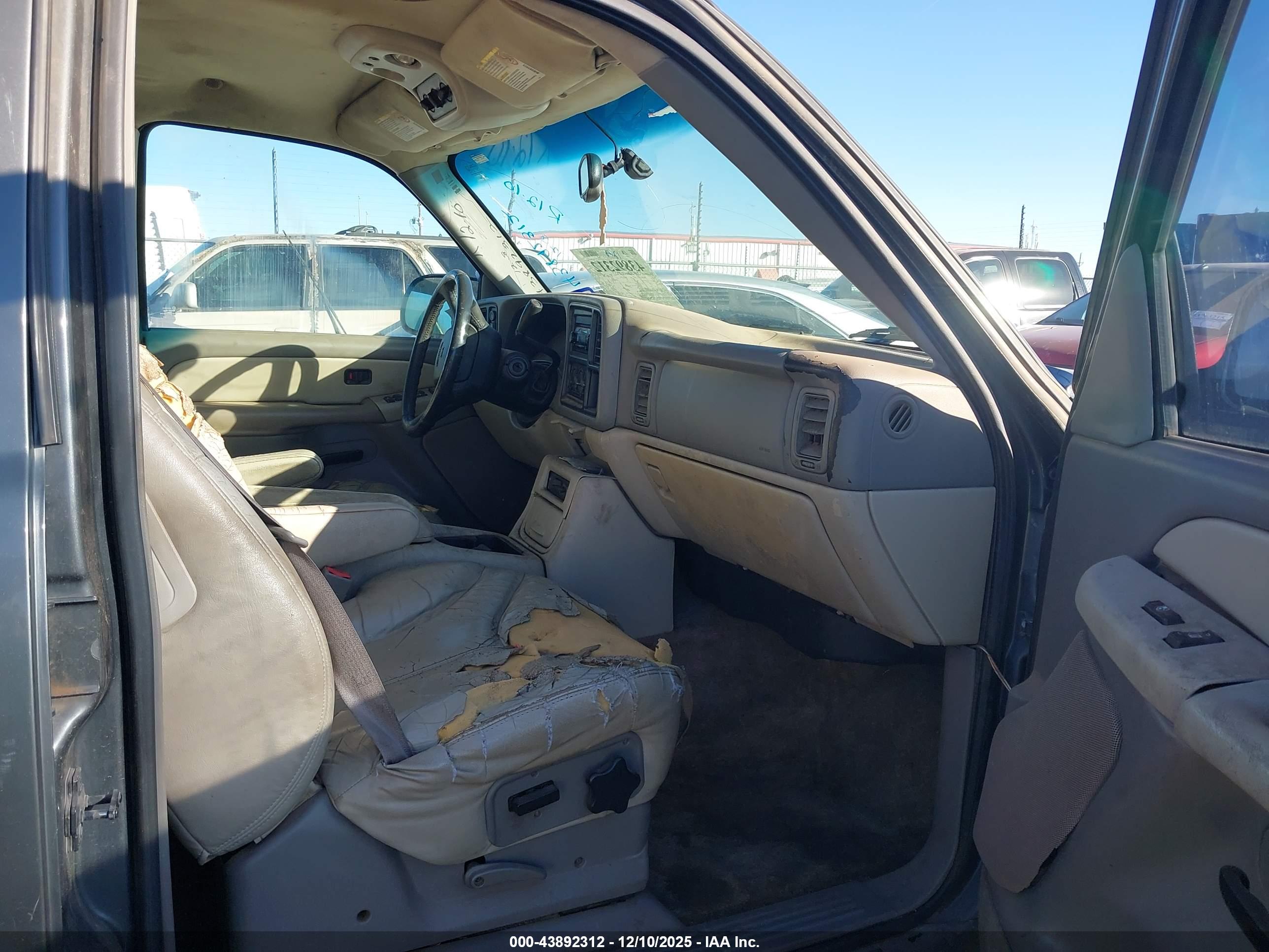 GMC YUKON image 5