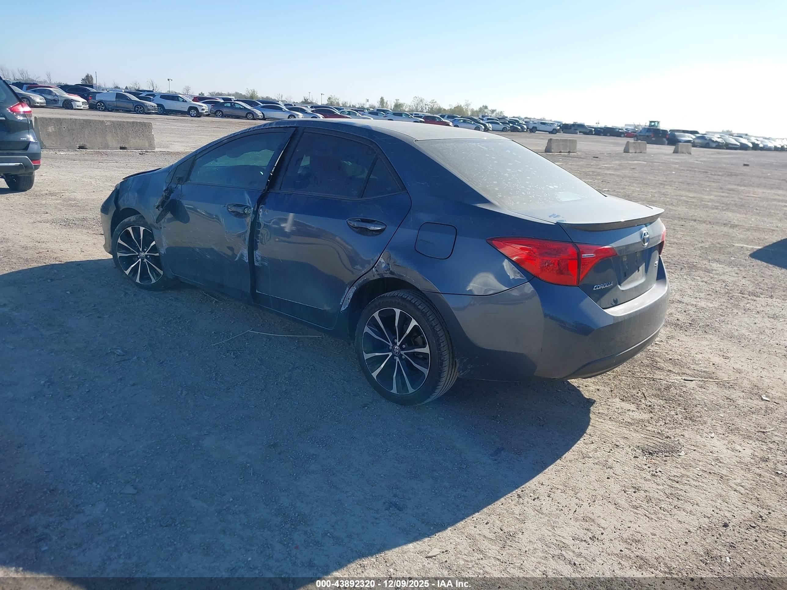 TOYOTA COROLLA image 3