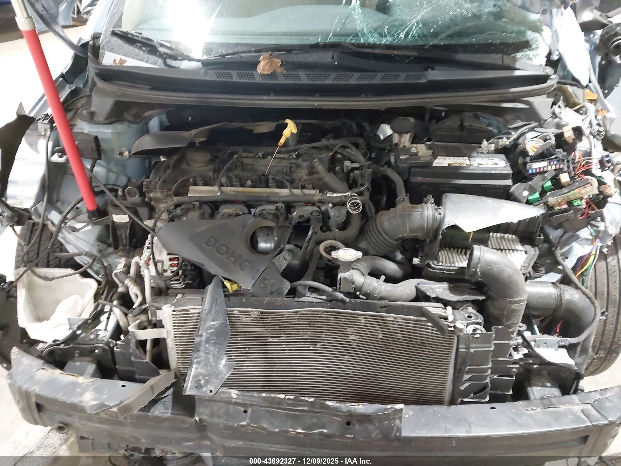 HYUNDAI ELANTRA image 10