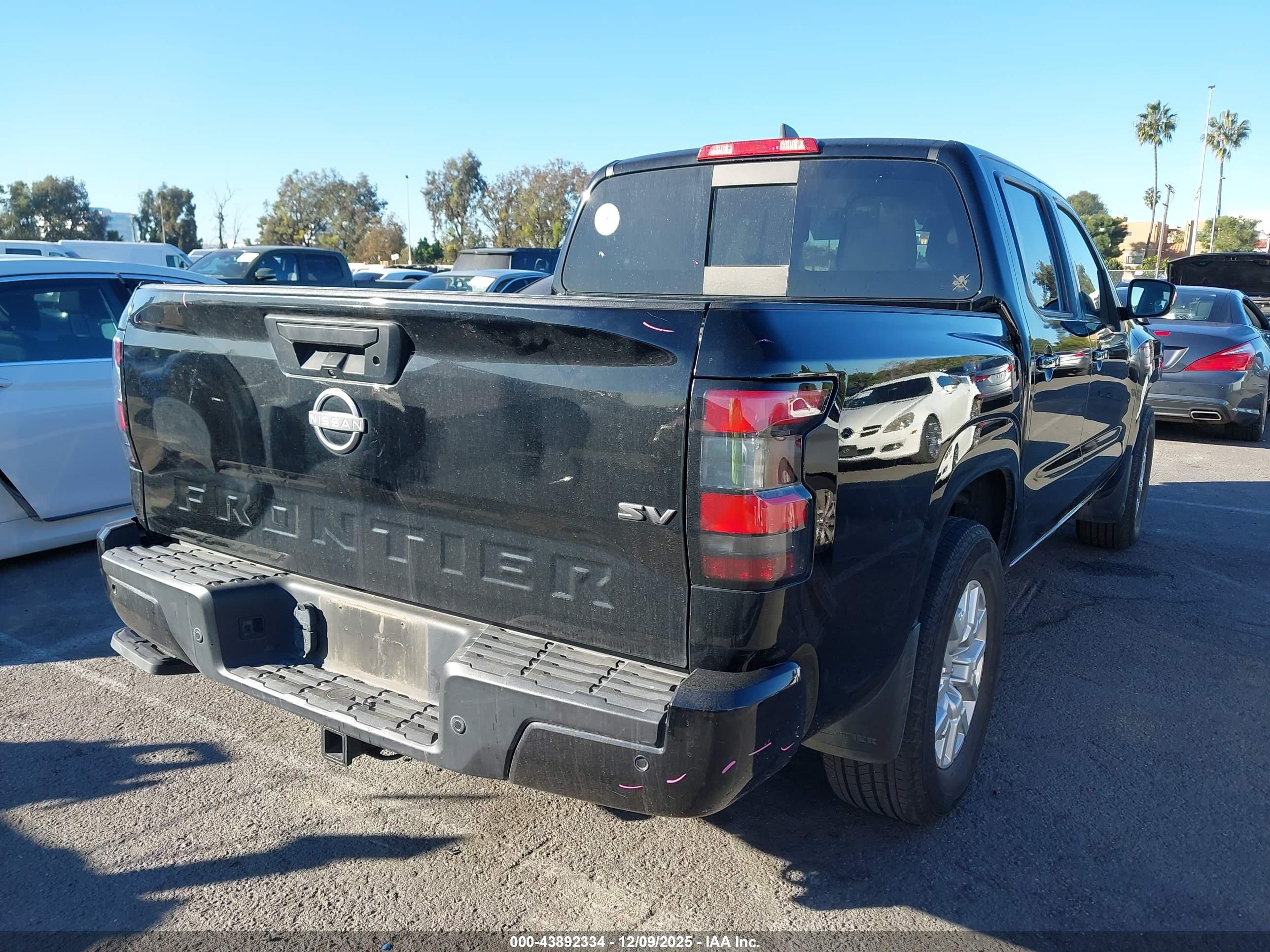 NISSAN FRONTIER image 4