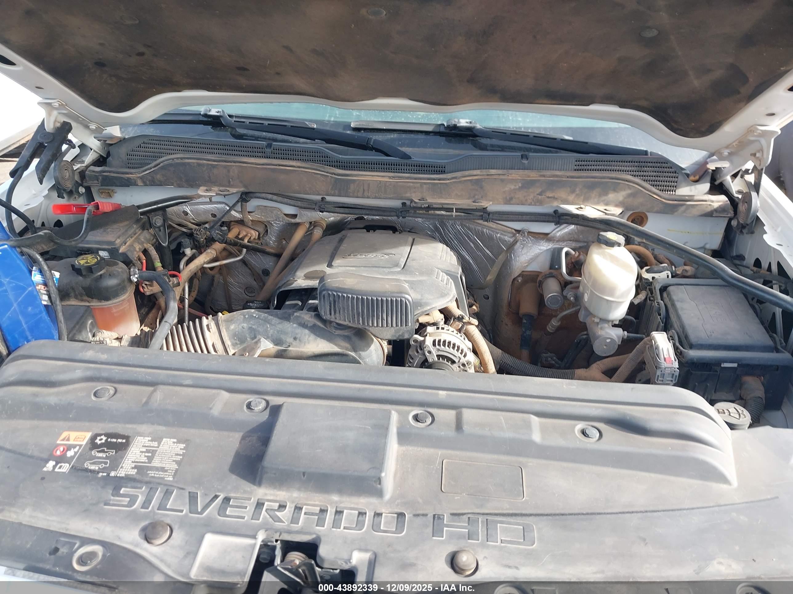 CHEVROLET SILVERADO image 10