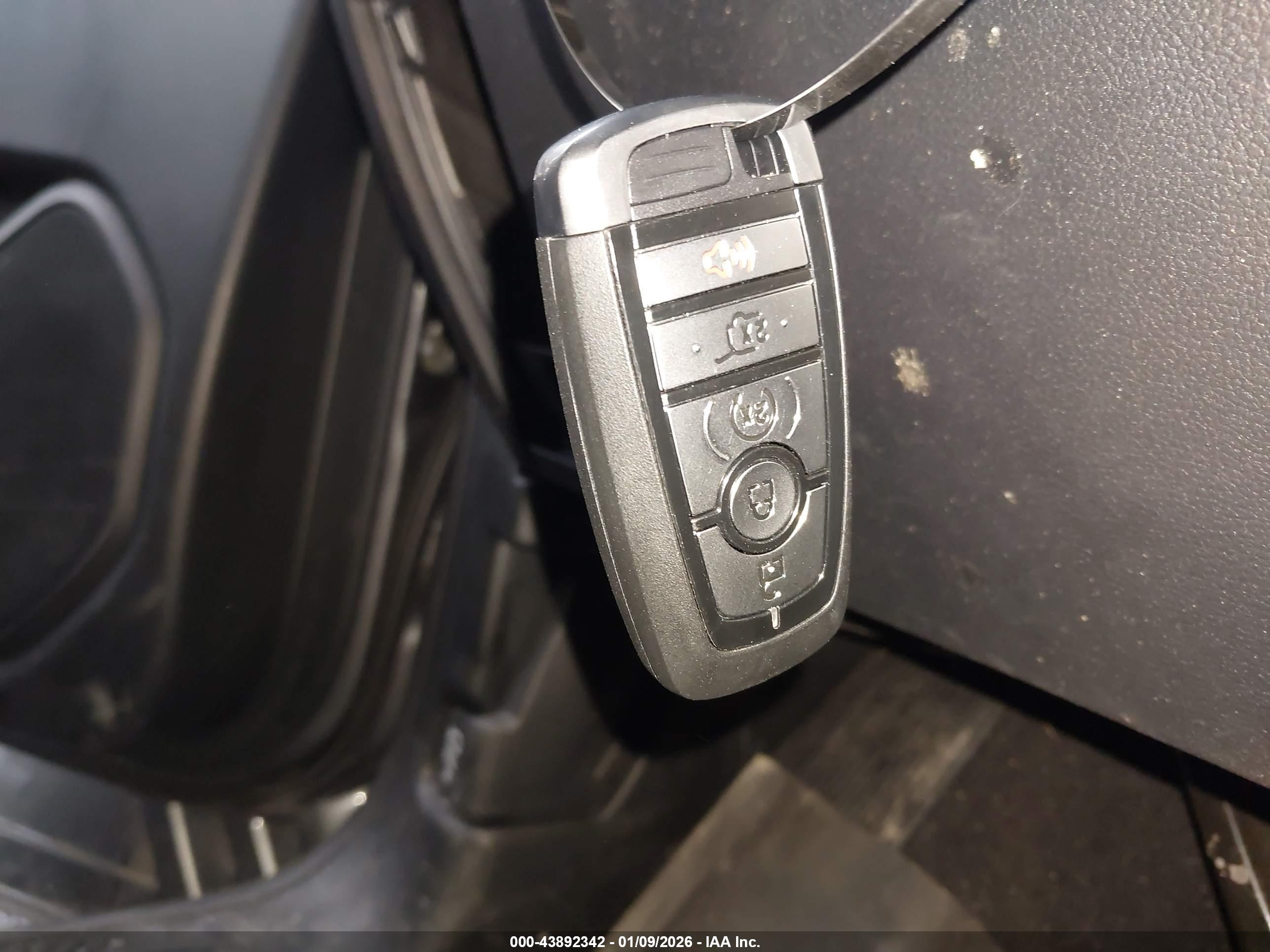 FORD EXPLORER image 11