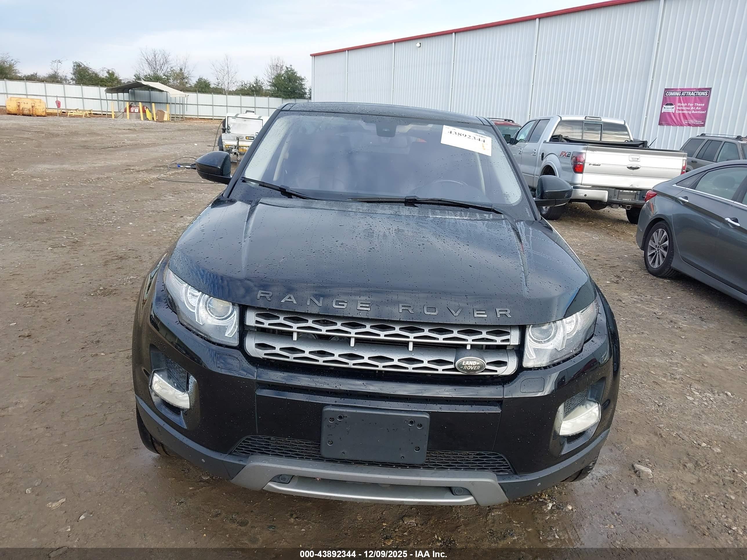 LAND ROVER image 6