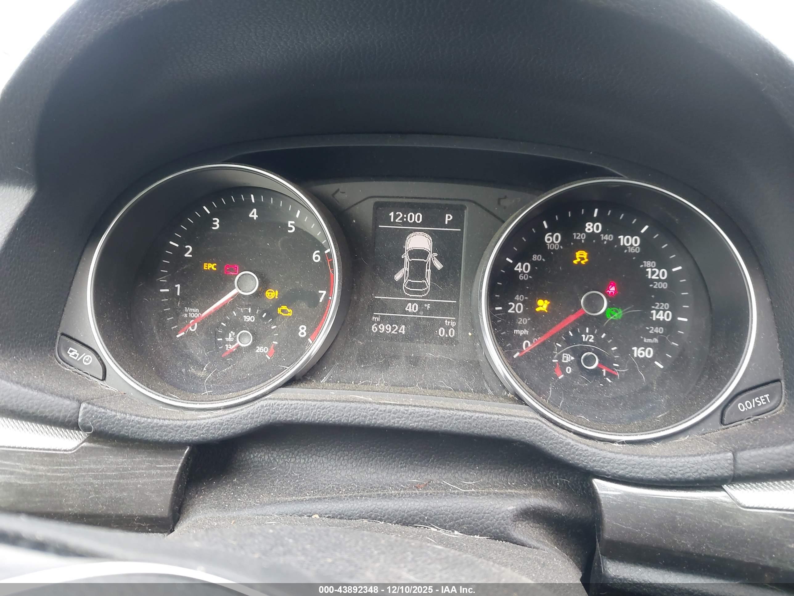 VOLKSWAGEN PASSAT image 7