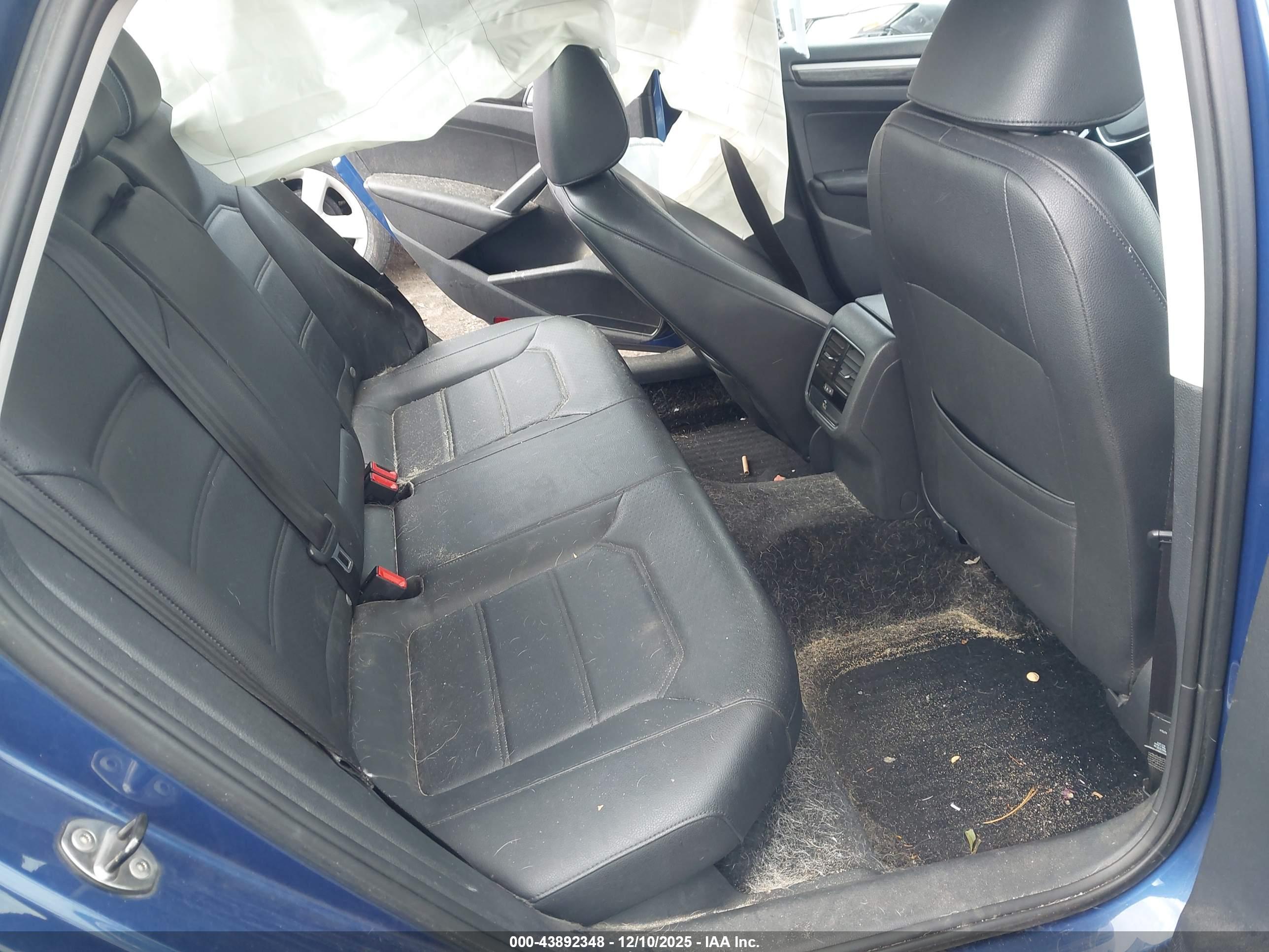 VOLKSWAGEN PASSAT image 8