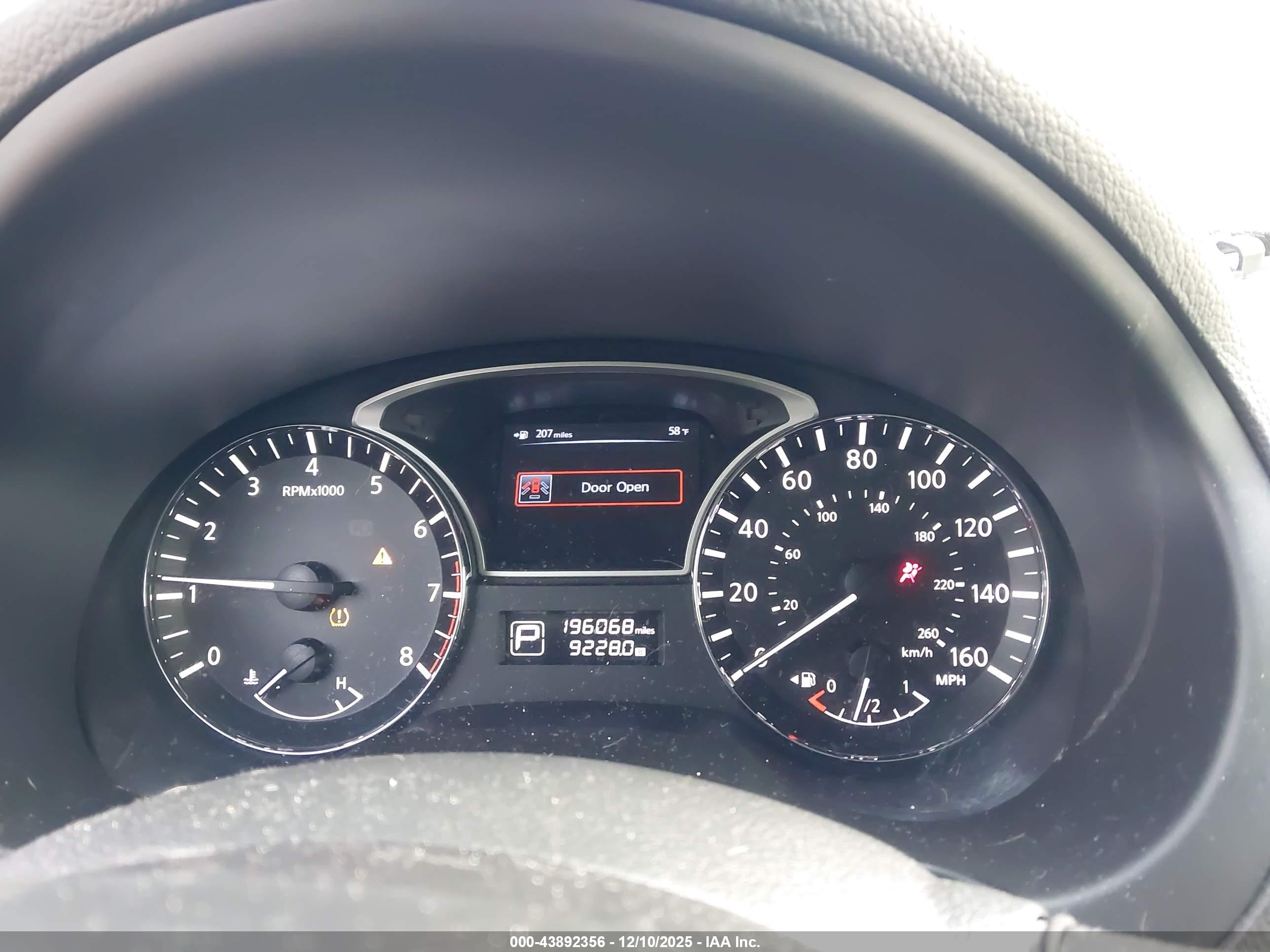 NISSAN ALTIMA image 7