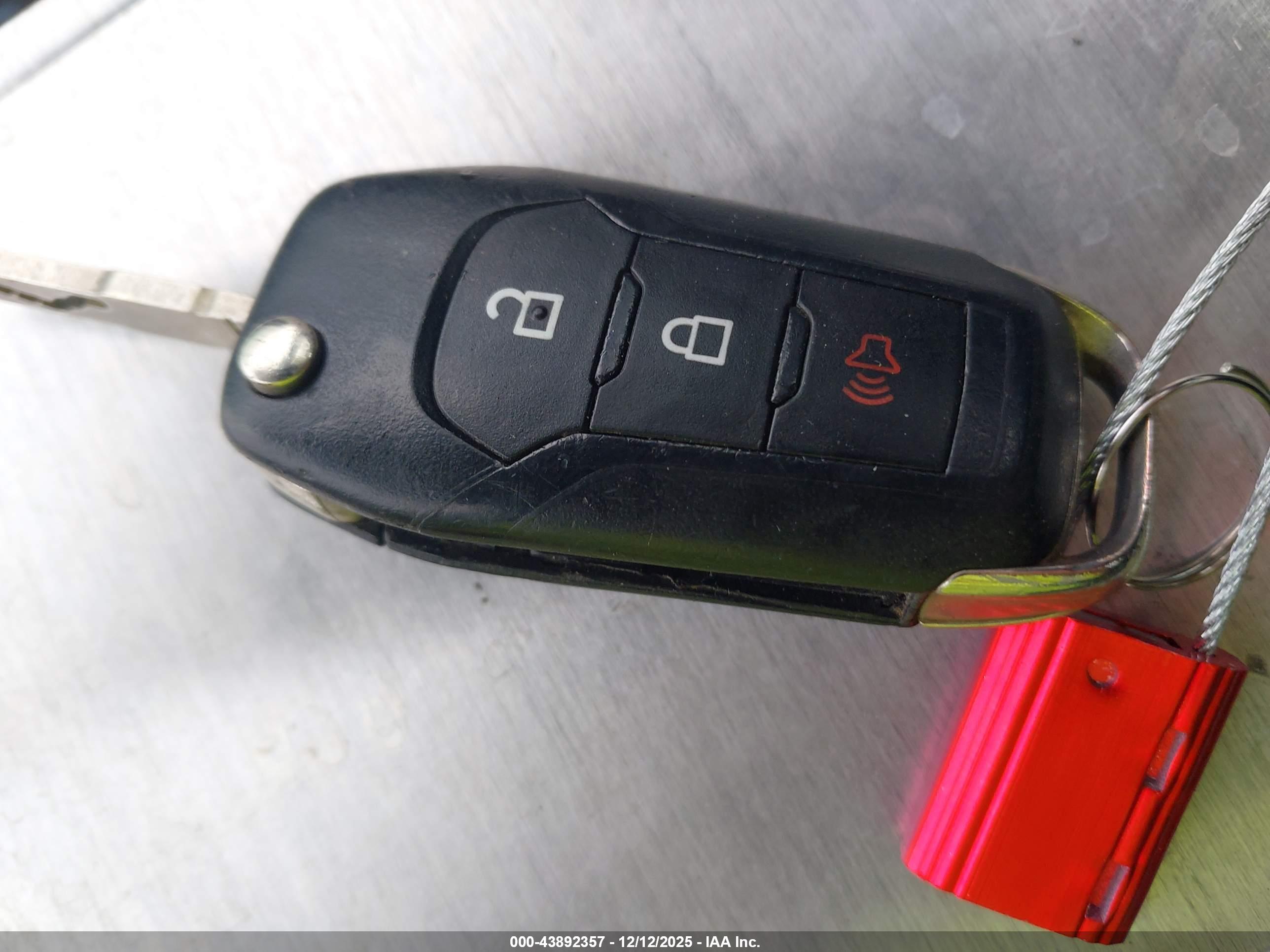 FORD ESCAPE image 11