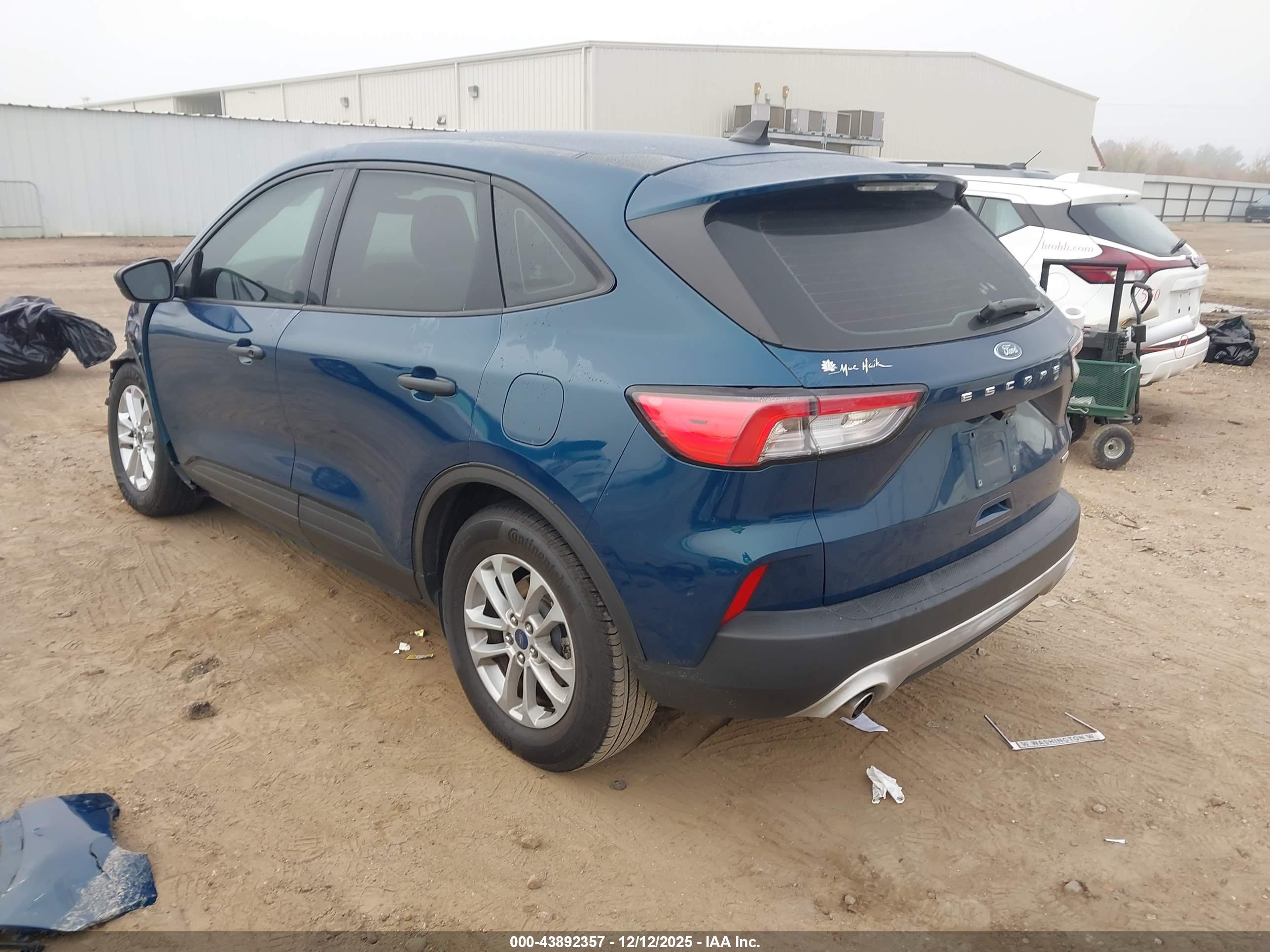 FORD ESCAPE image 3