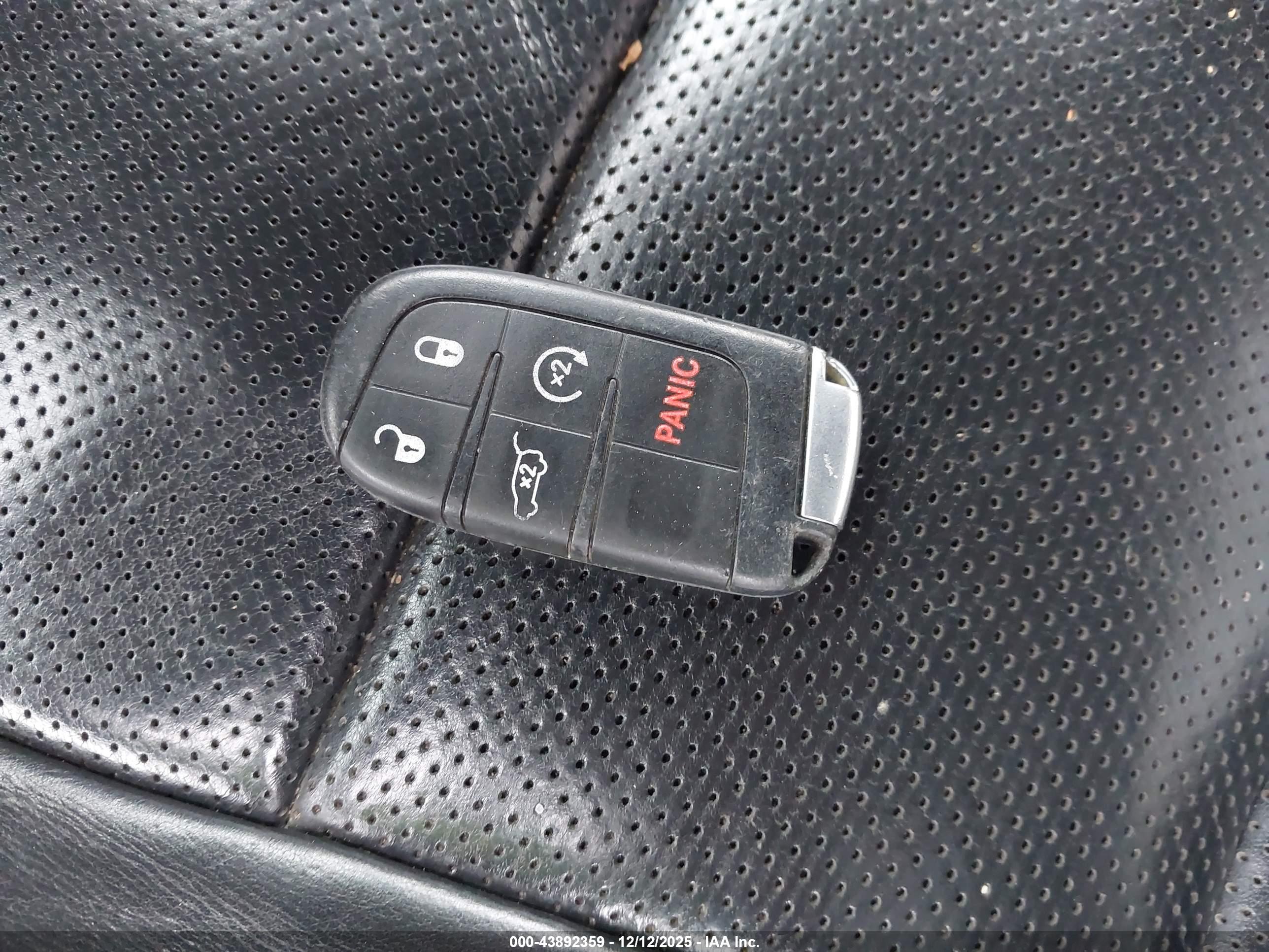 JEEP GRAND image 11
