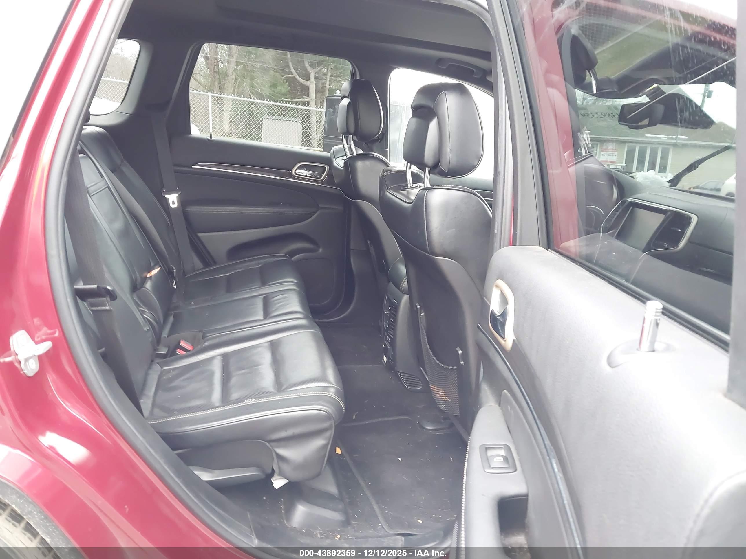 JEEP GRAND image 8