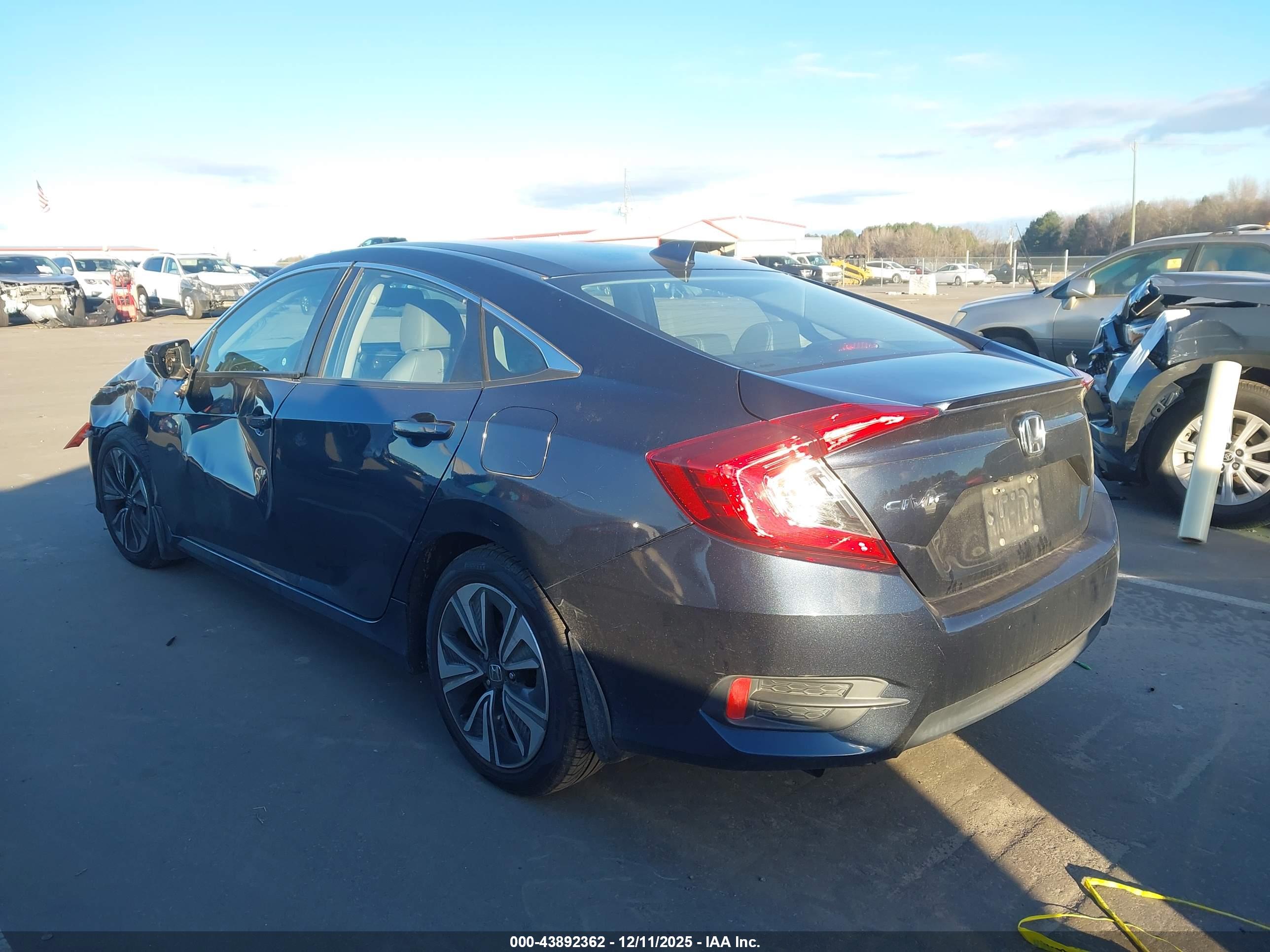 HONDA CIVIC image 3