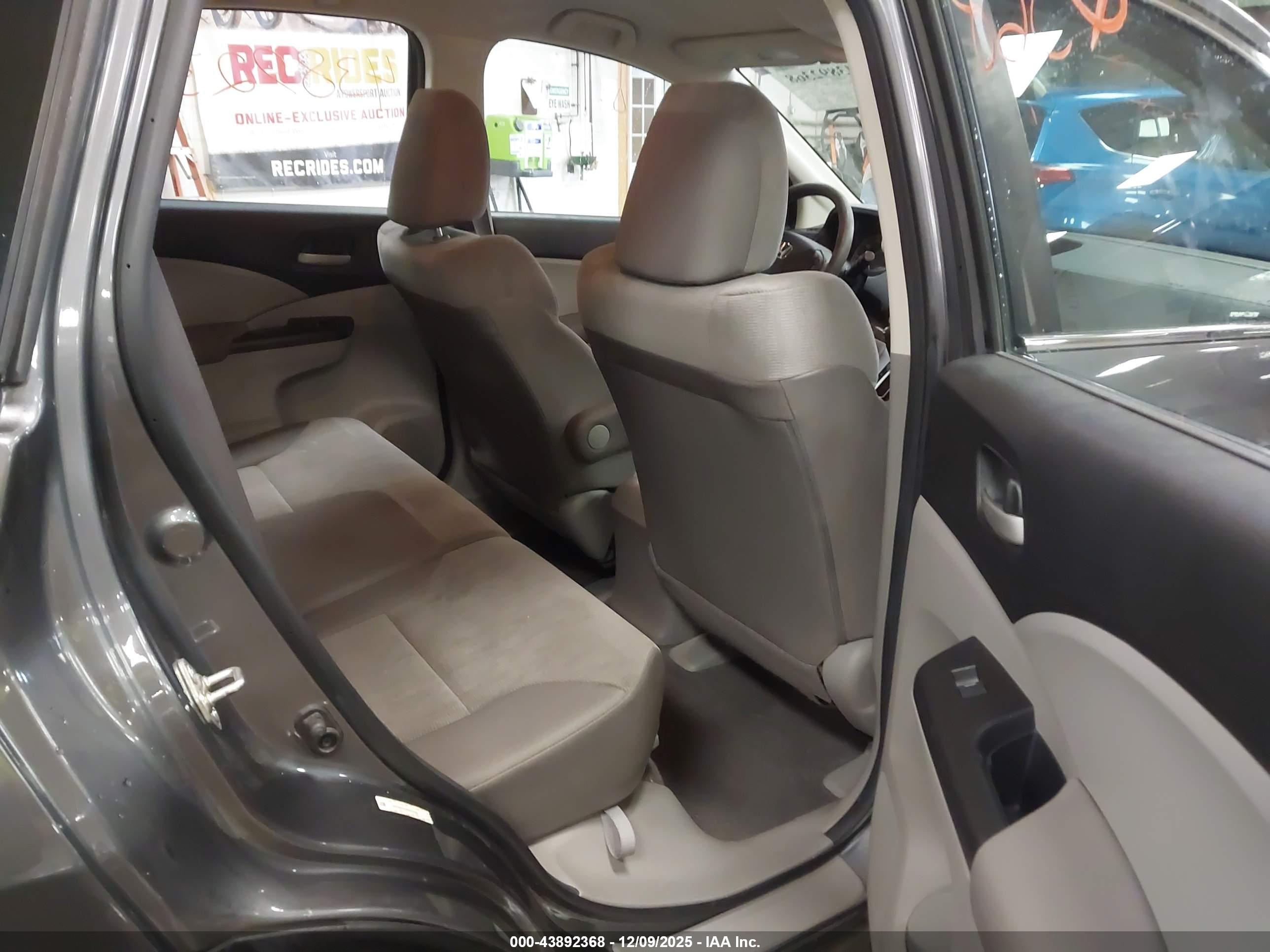 HONDA CR-V image 8
