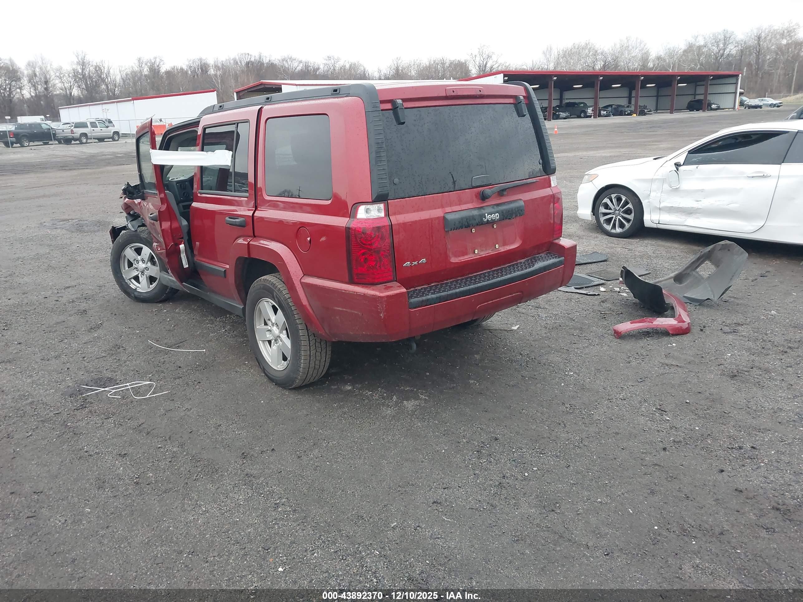 JEEP COMMANDER image 3