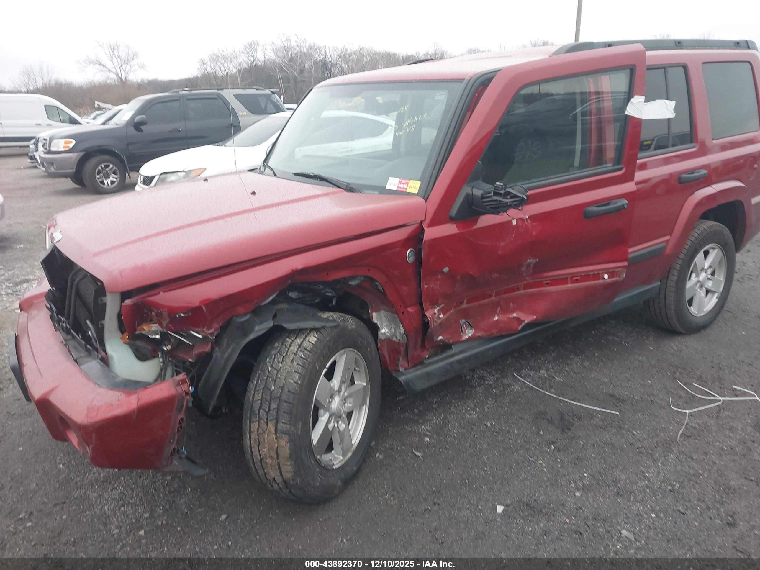 JEEP COMMANDER image 6