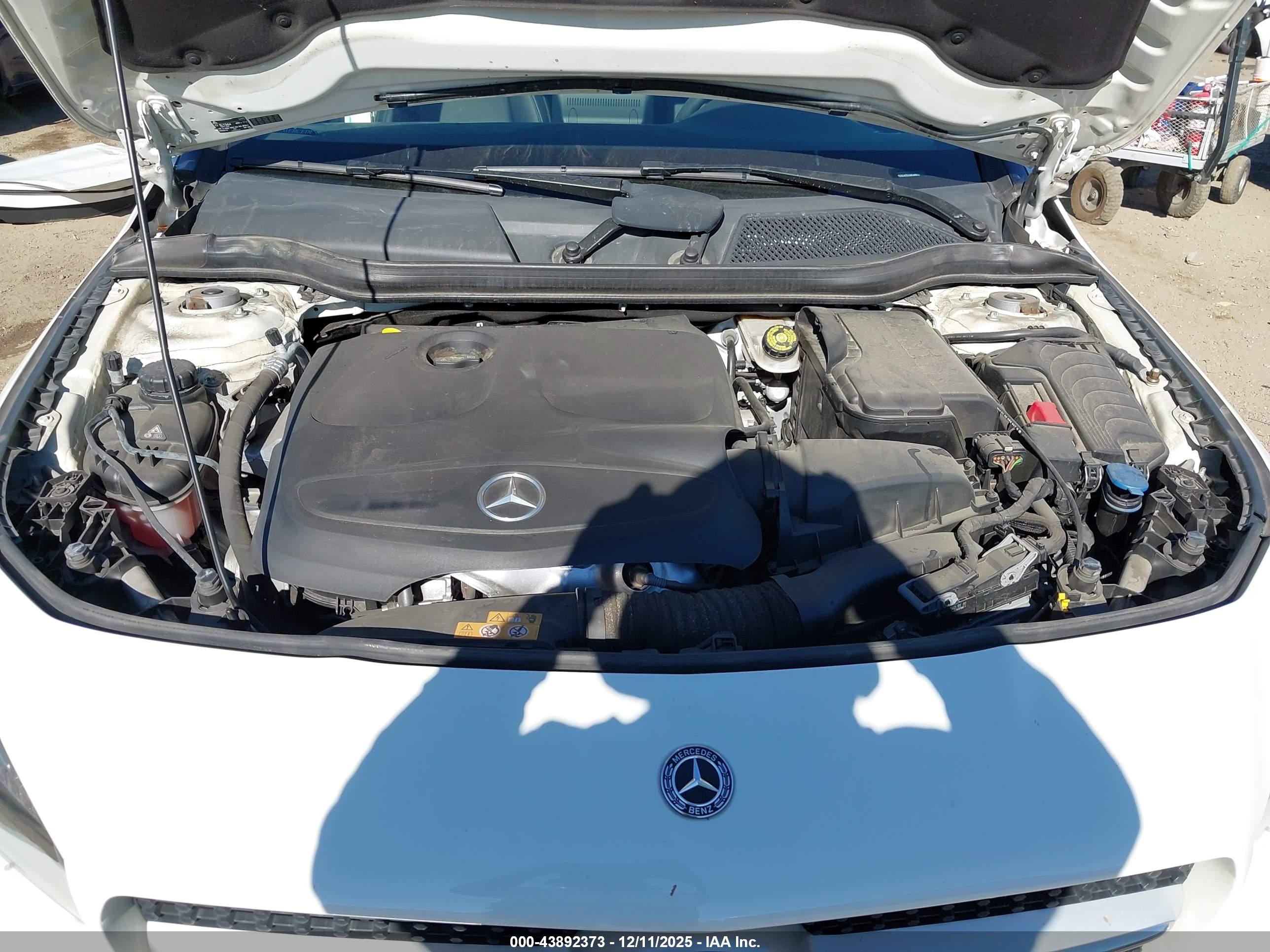MERCEDES-BENZ CLA image 10