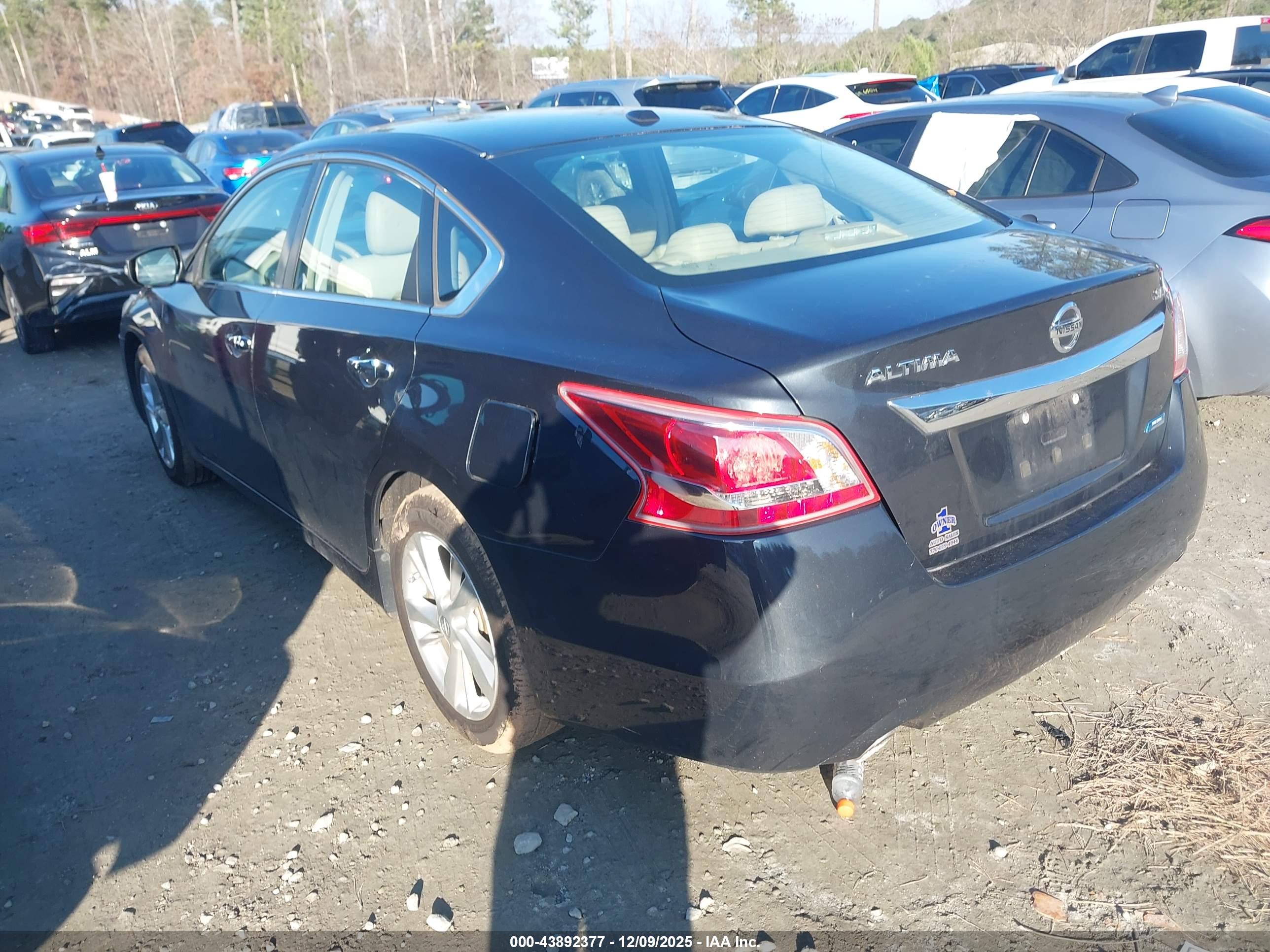 NISSAN ALTIMA image 3
