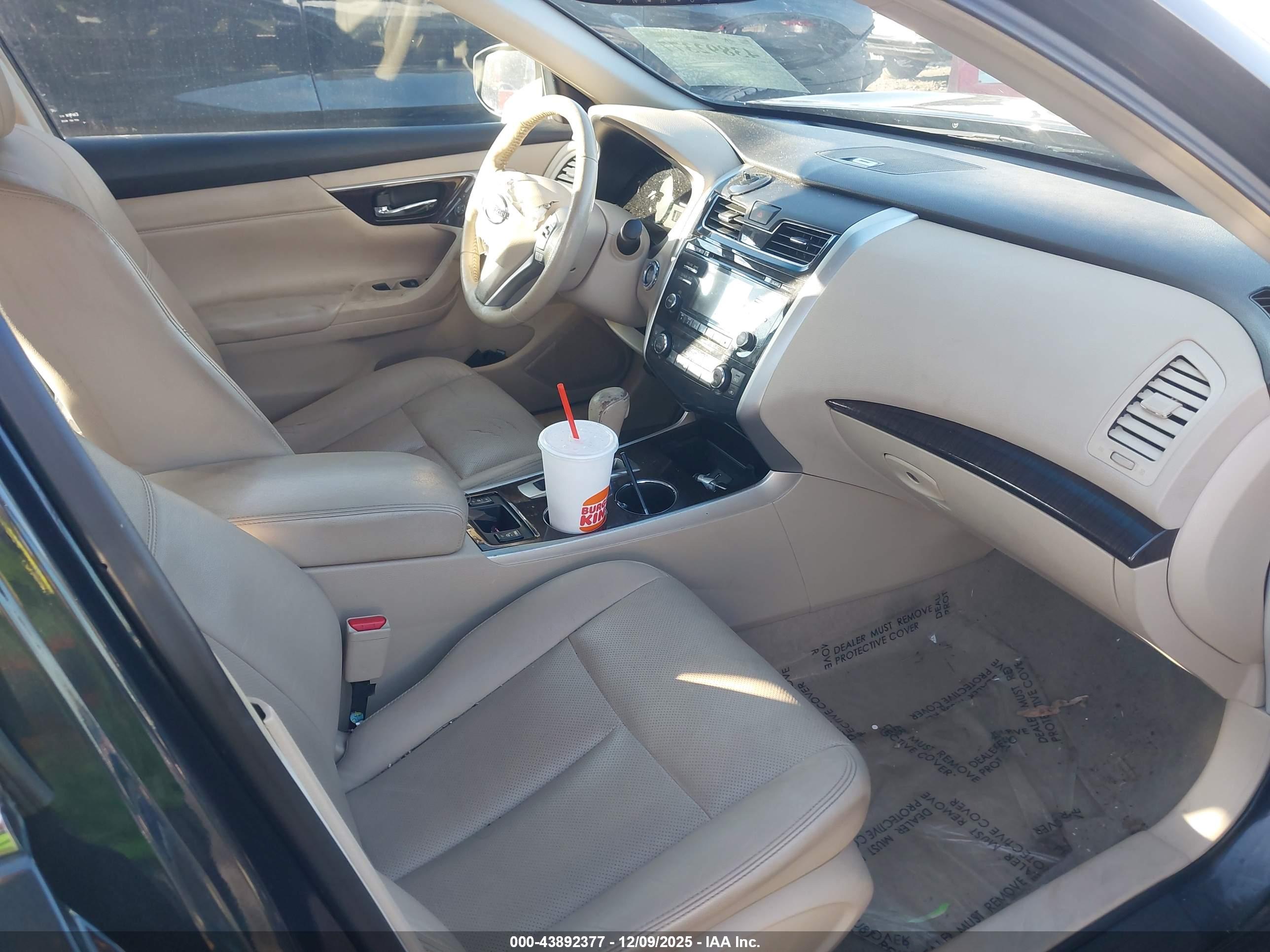 NISSAN ALTIMA image 5