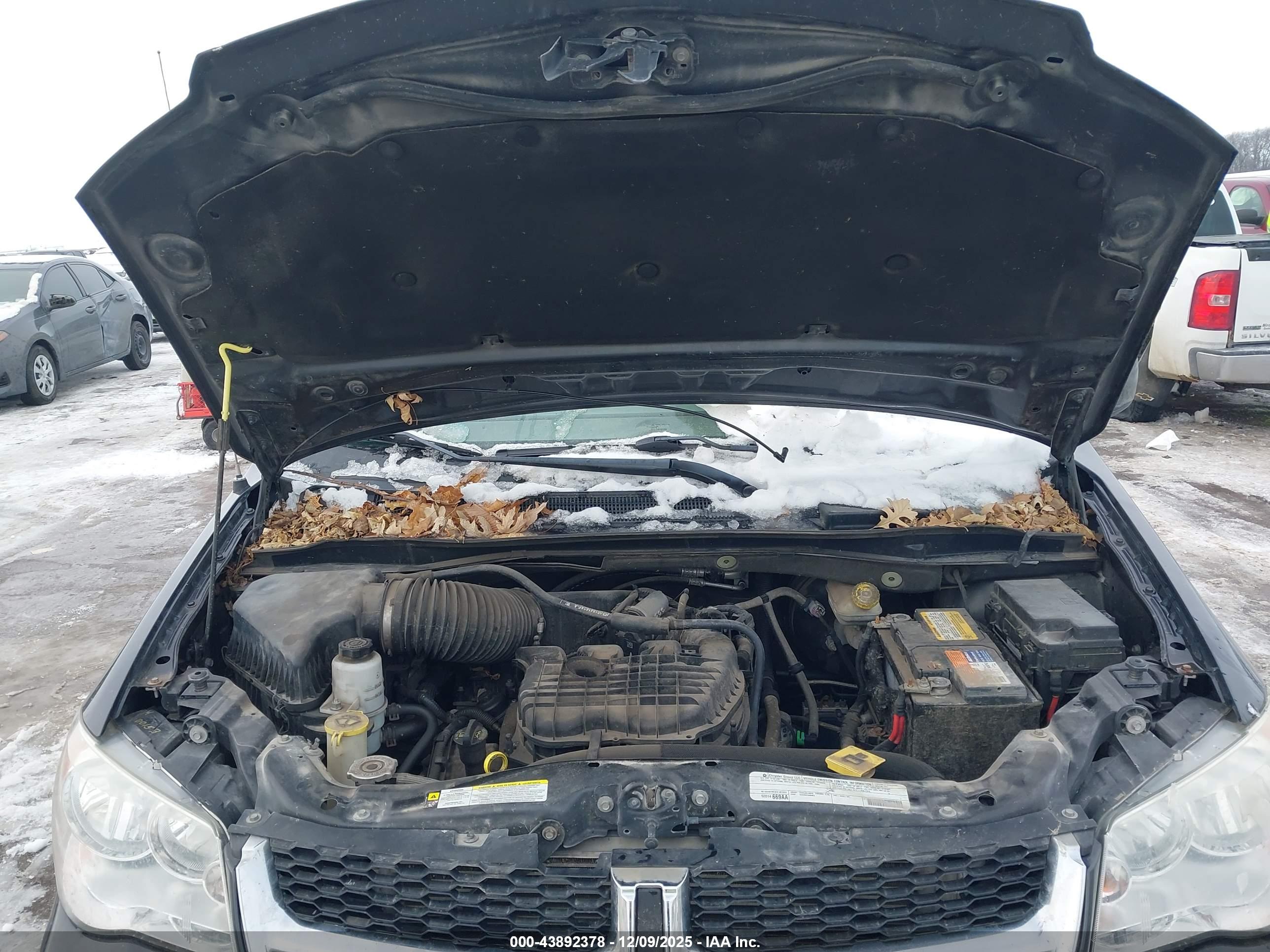 DODGE GRAND image 10