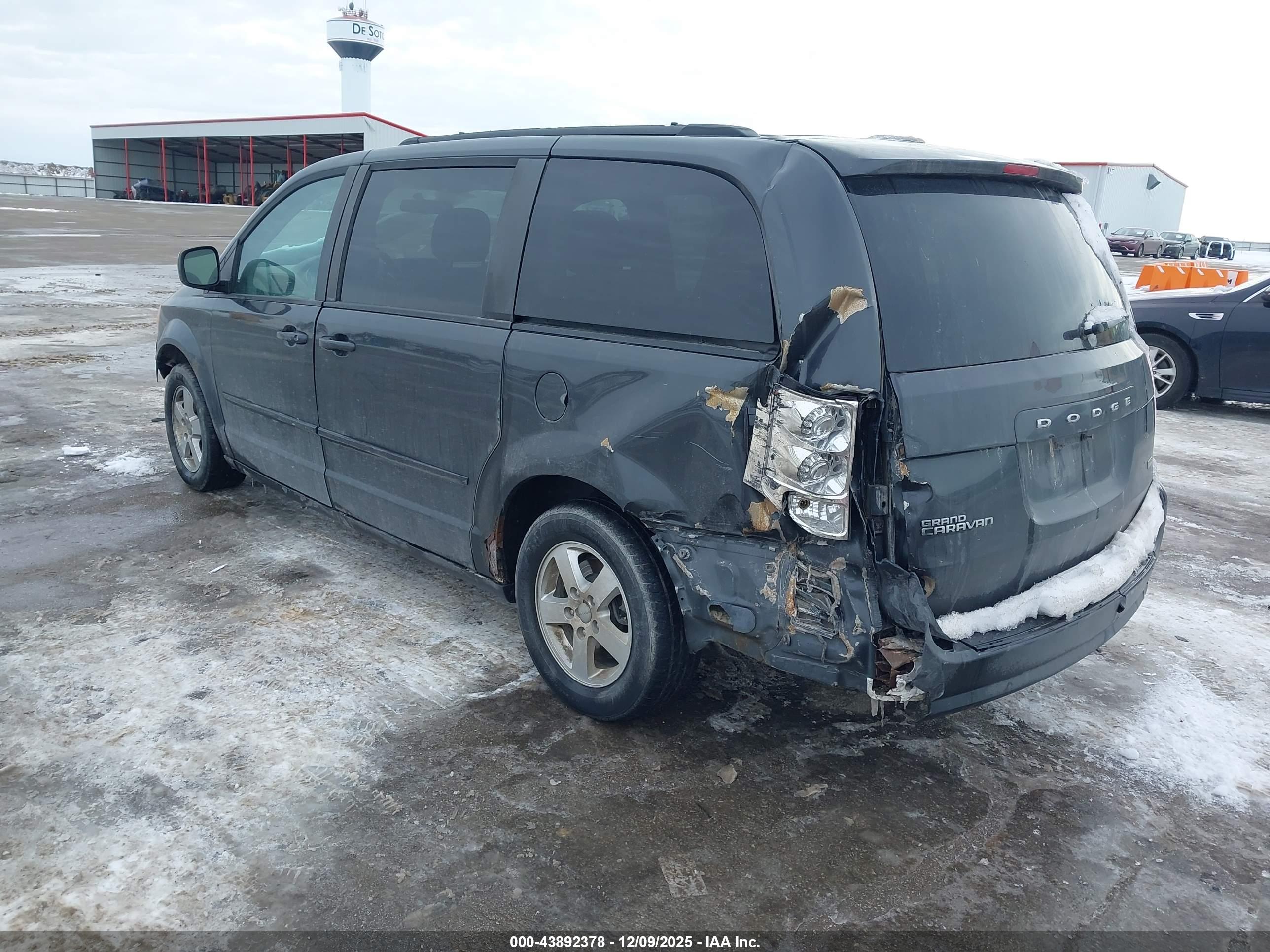 DODGE GRAND image 3