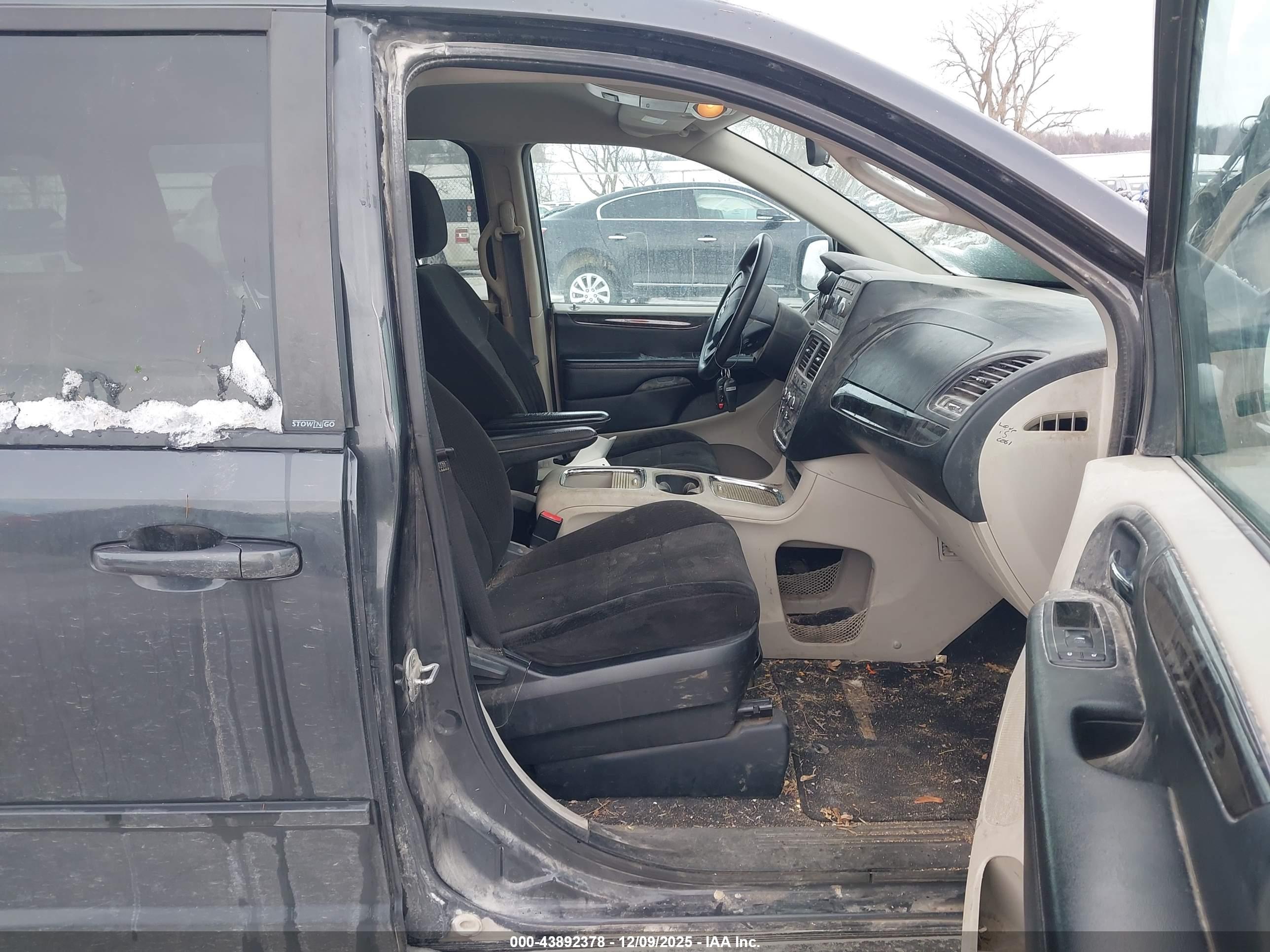 DODGE GRAND image 5