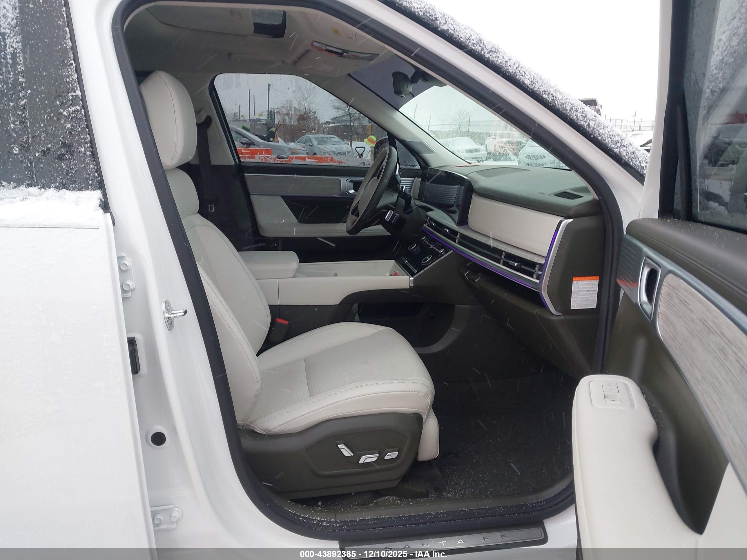 HYUNDAI SANTA image 5