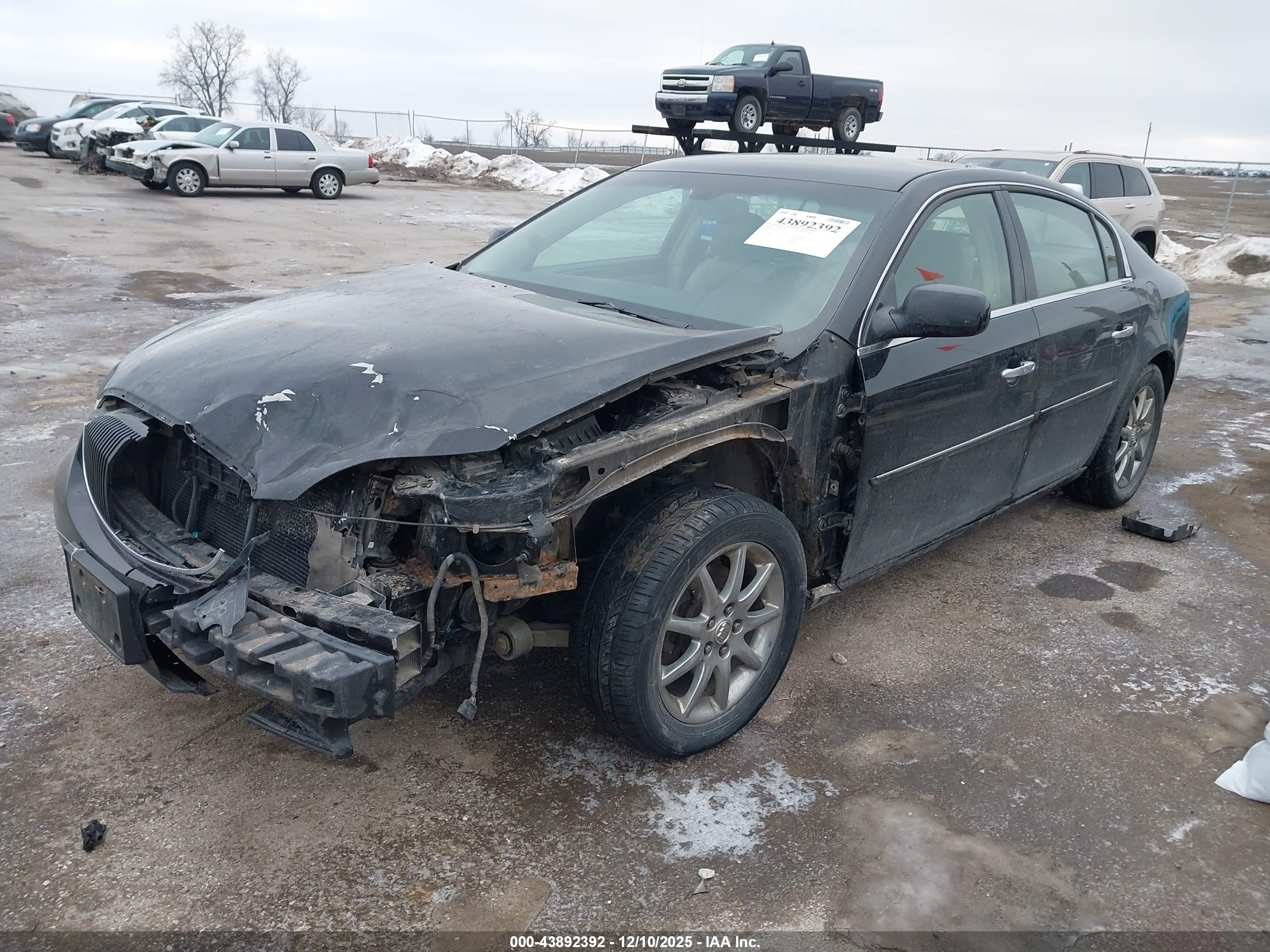 BUICK LUCERNE image 2