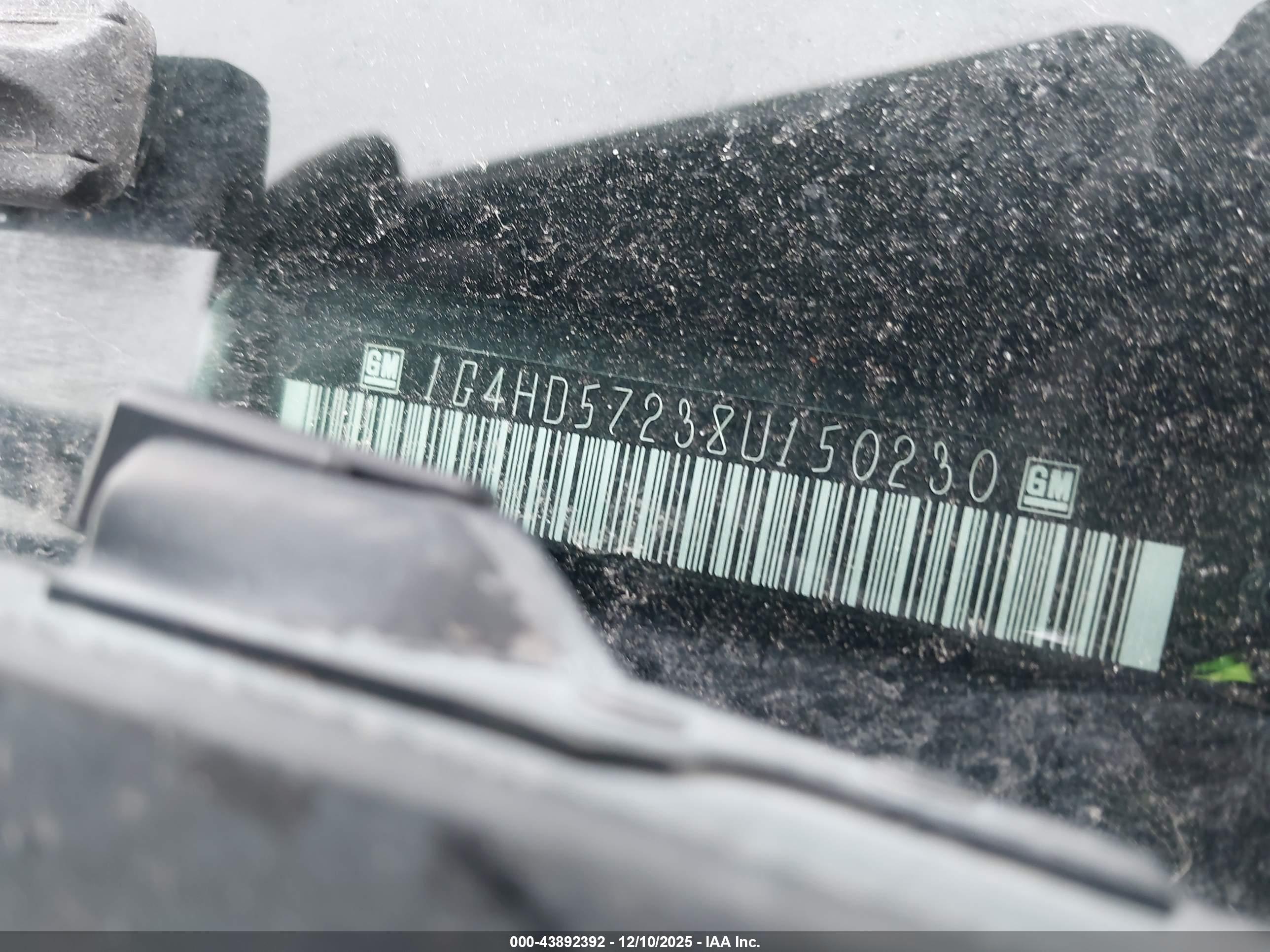 BUICK LUCERNE image 9
