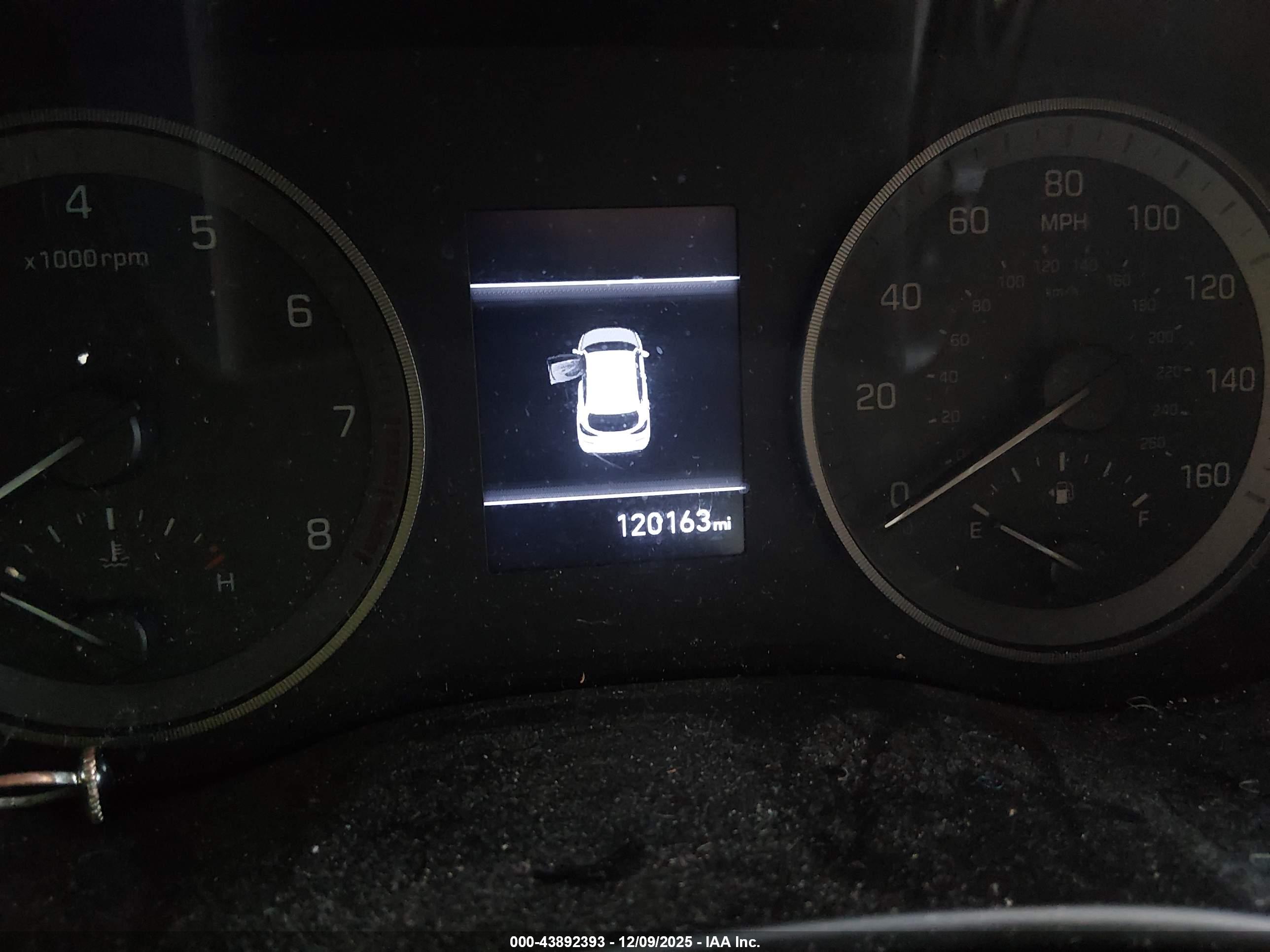 HYUNDAI TUCSON image 7