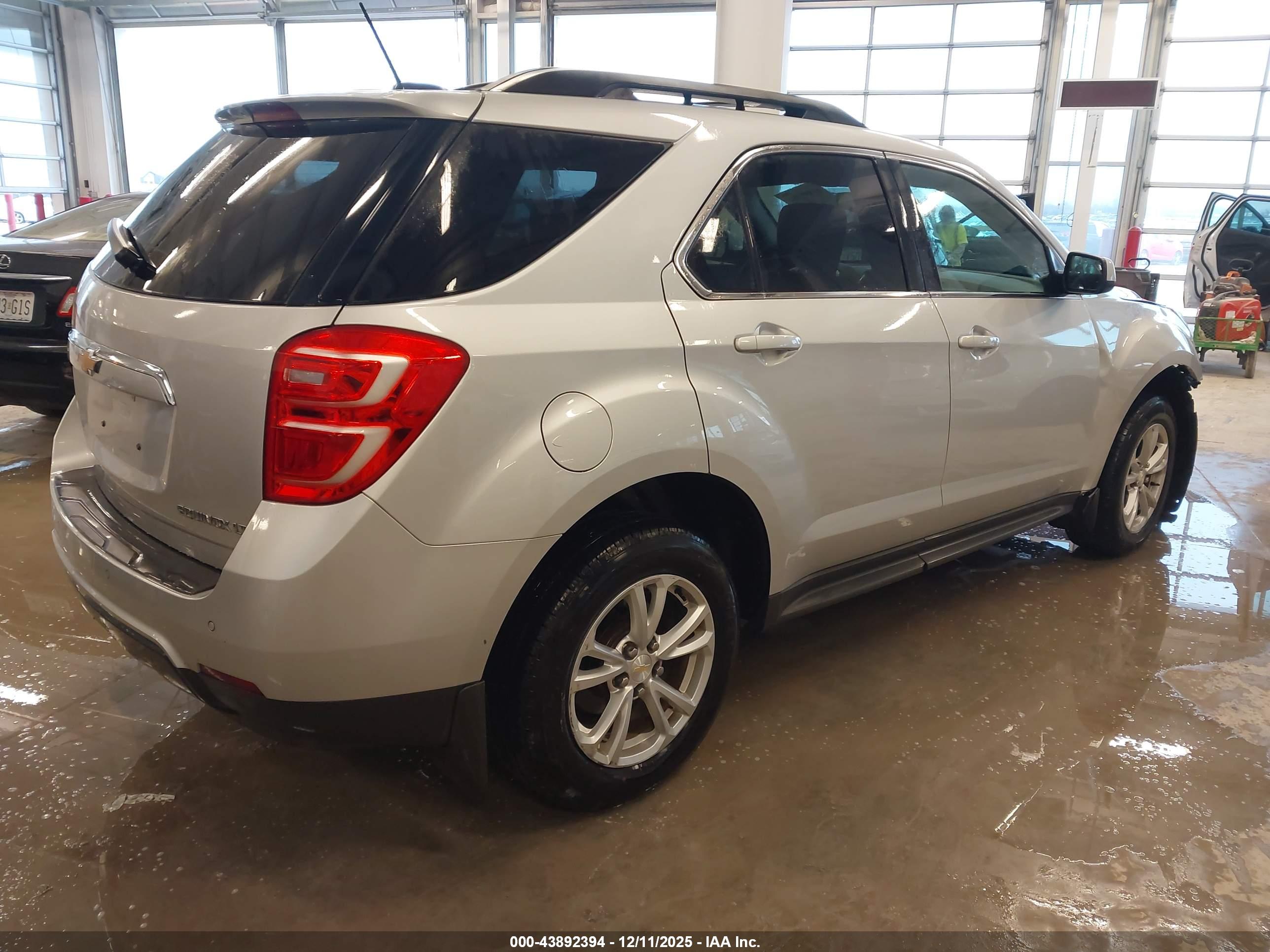 CHEVROLET EQUINOX image 4