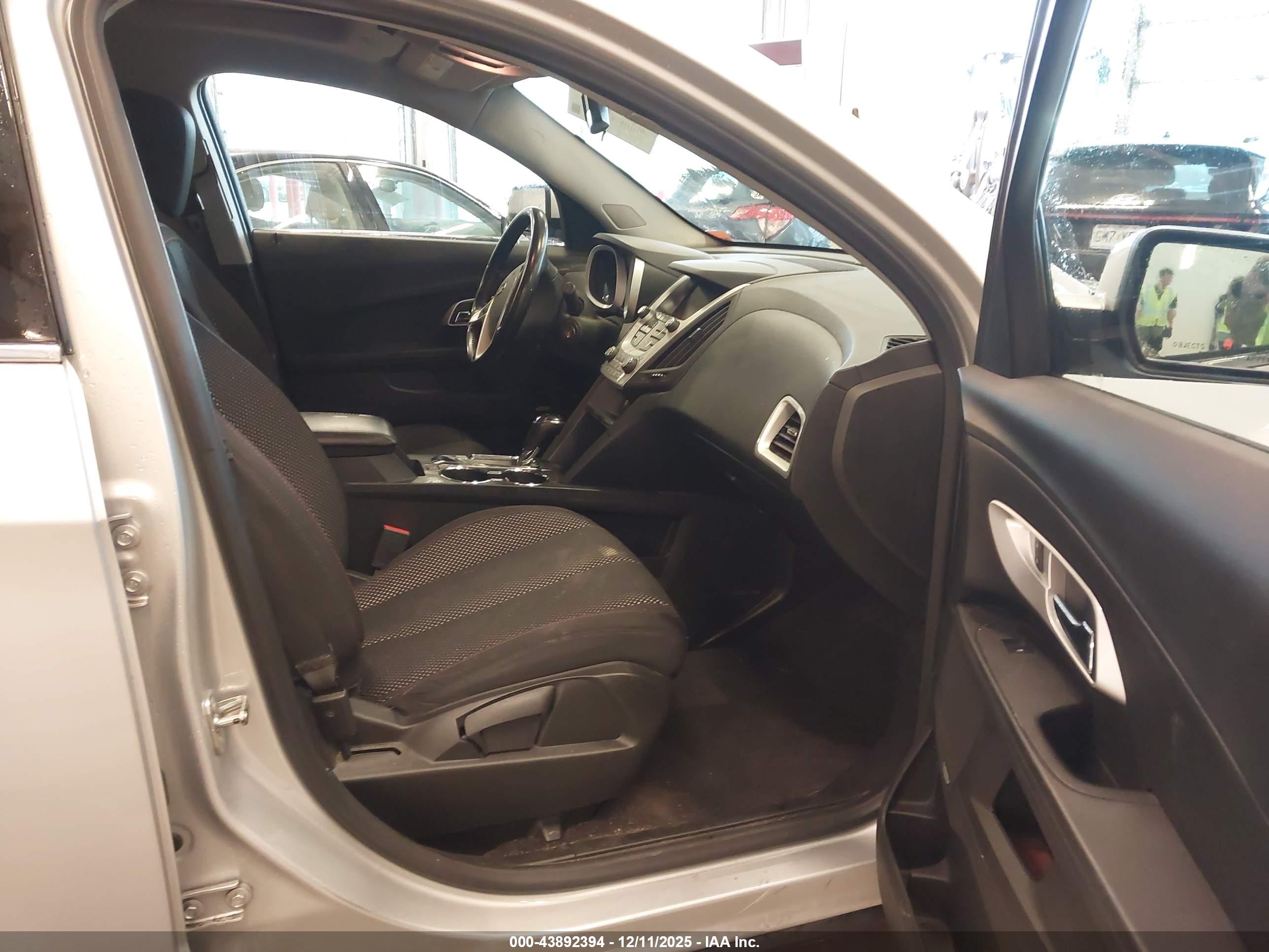 CHEVROLET EQUINOX image 5