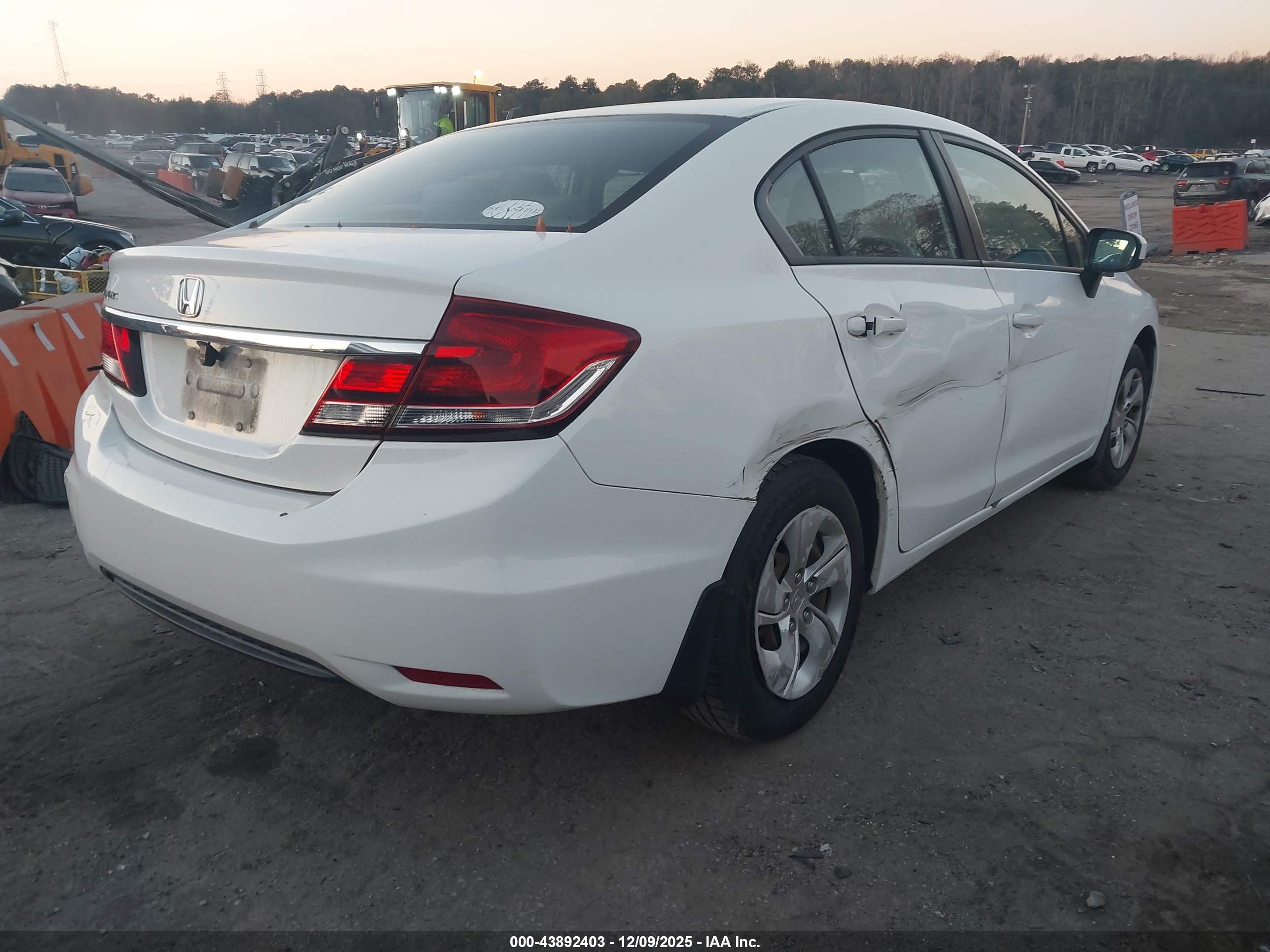 HONDA CIVIC image 4