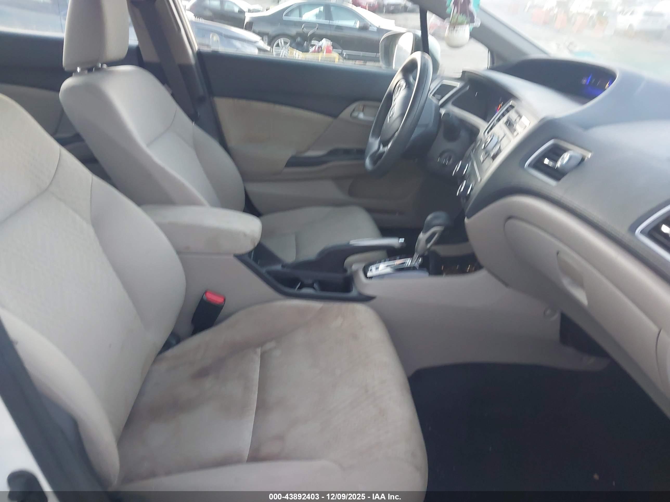 HONDA CIVIC image 5