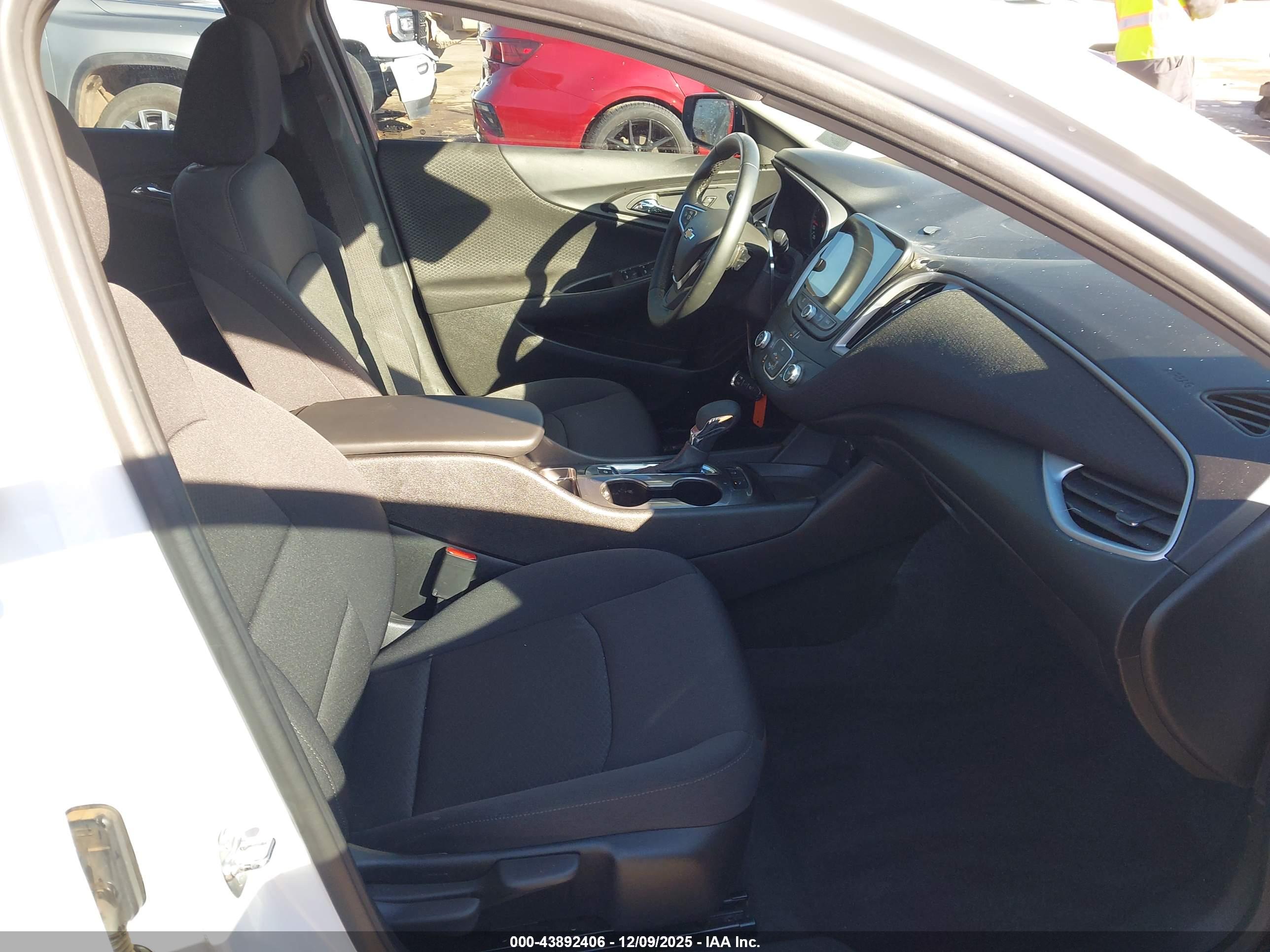 CHEVROLET MALIBU image 5