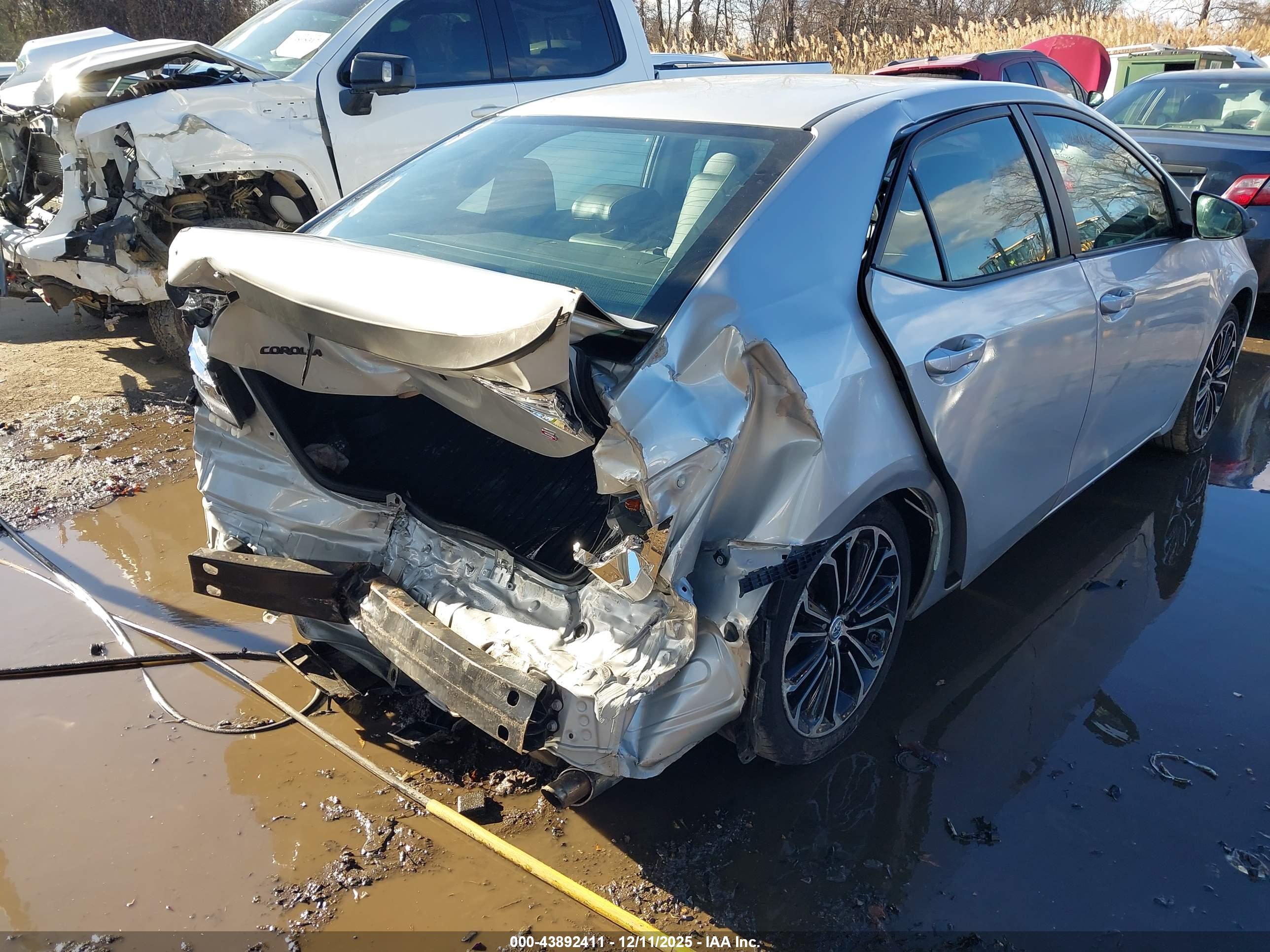 TOYOTA COROLLA image 6