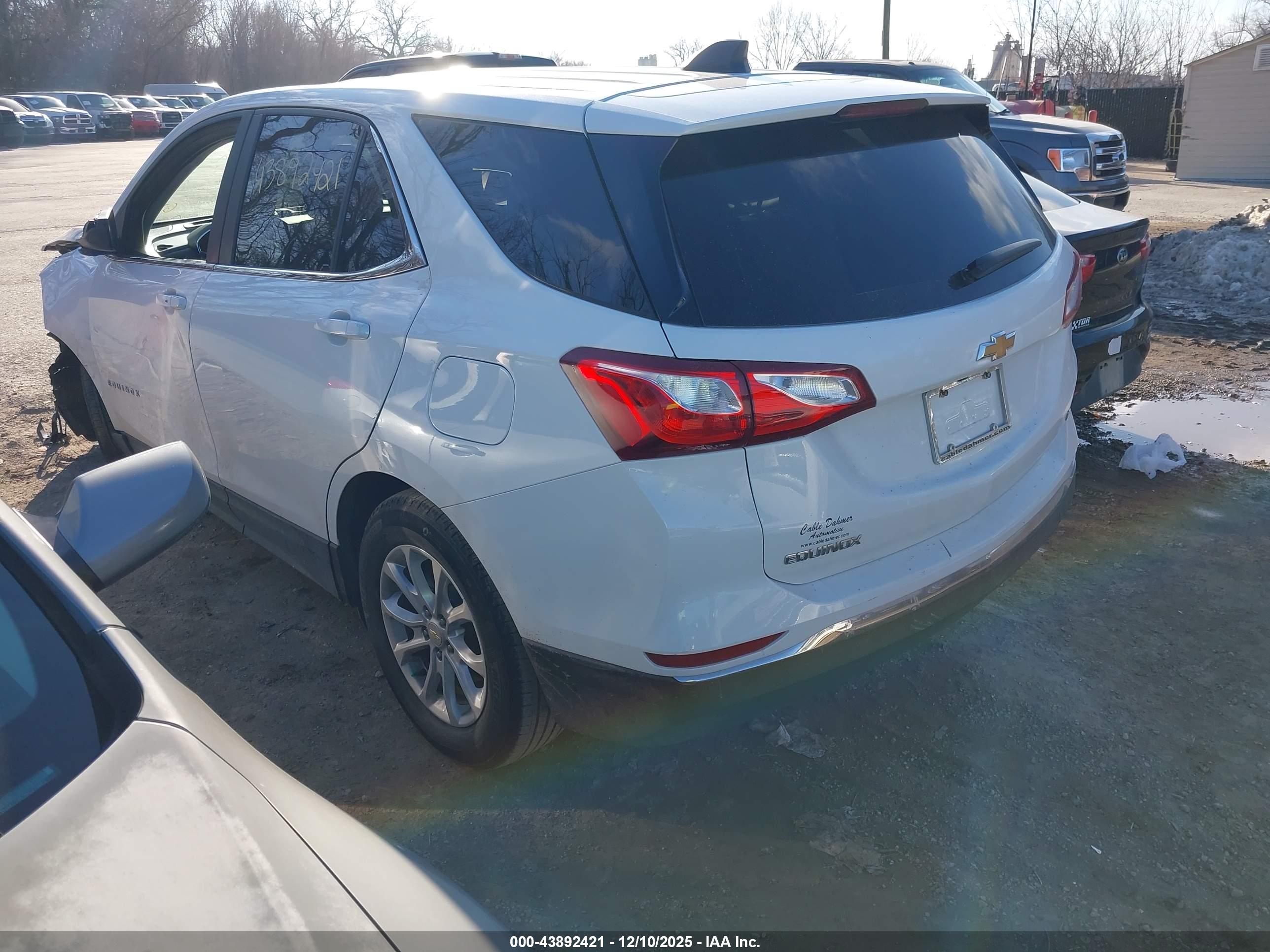 CHEVROLET EQUINOX image 3