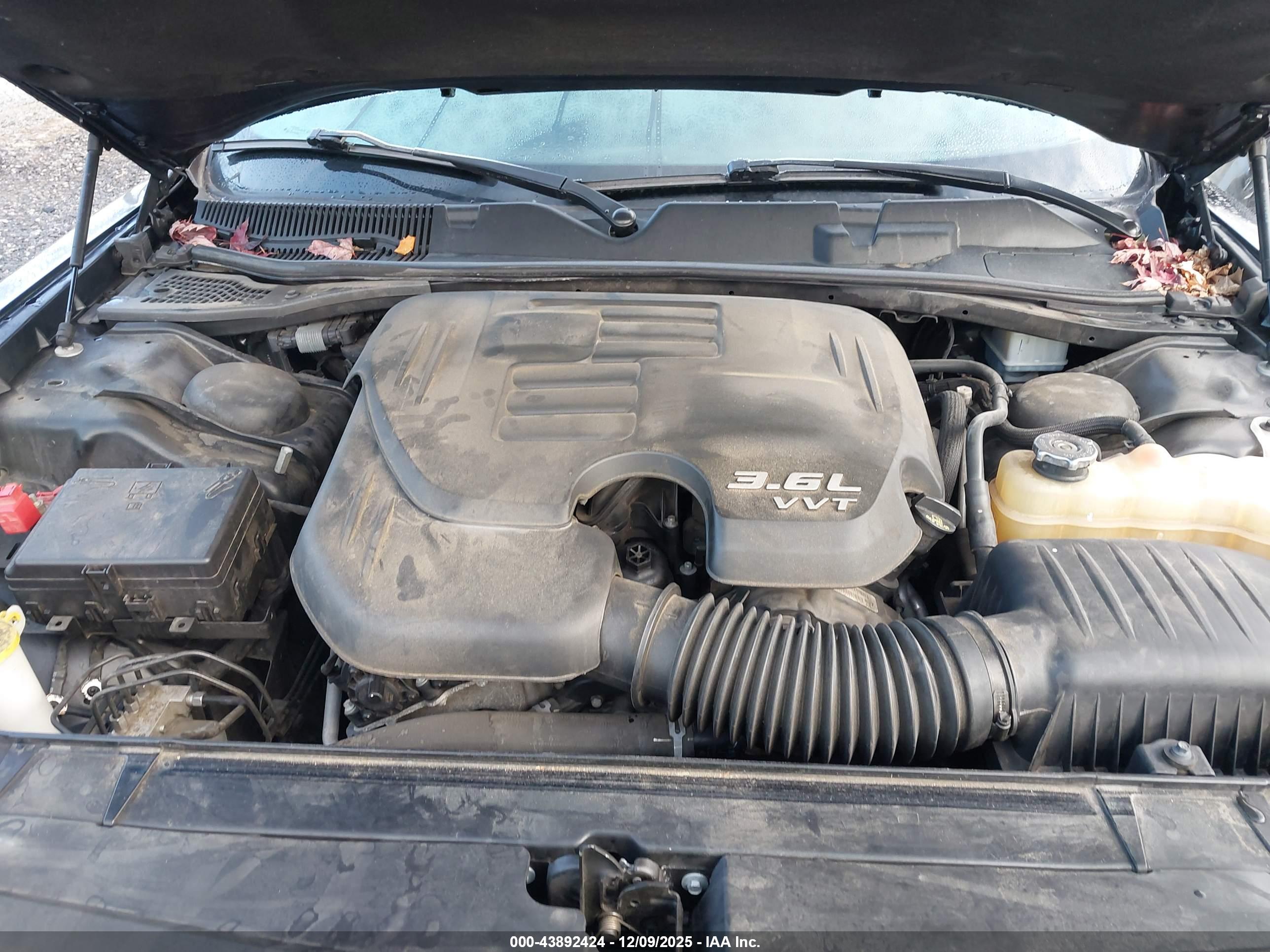 DODGE CHALLENGER image 10