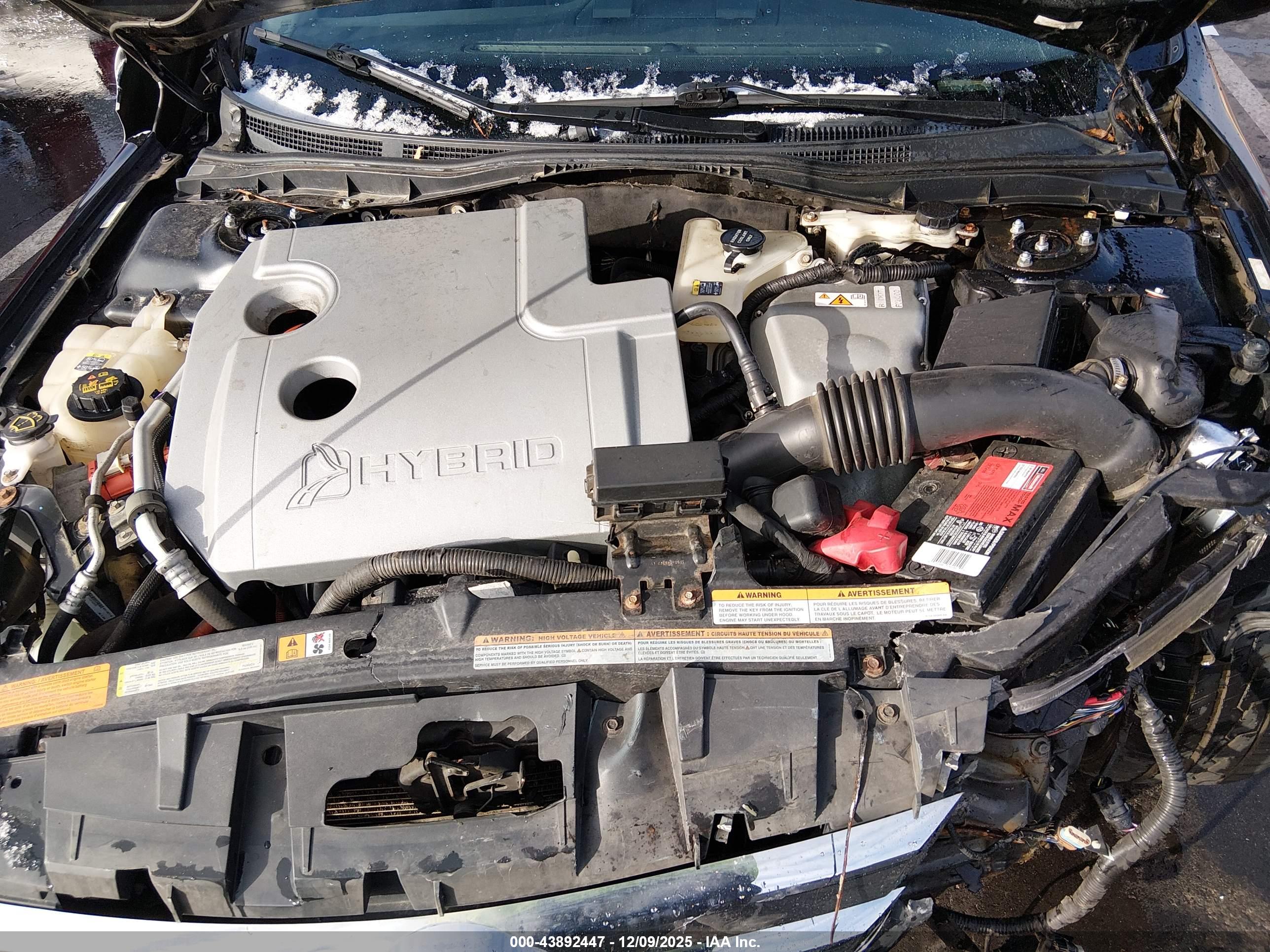 FORD FUSION image 10