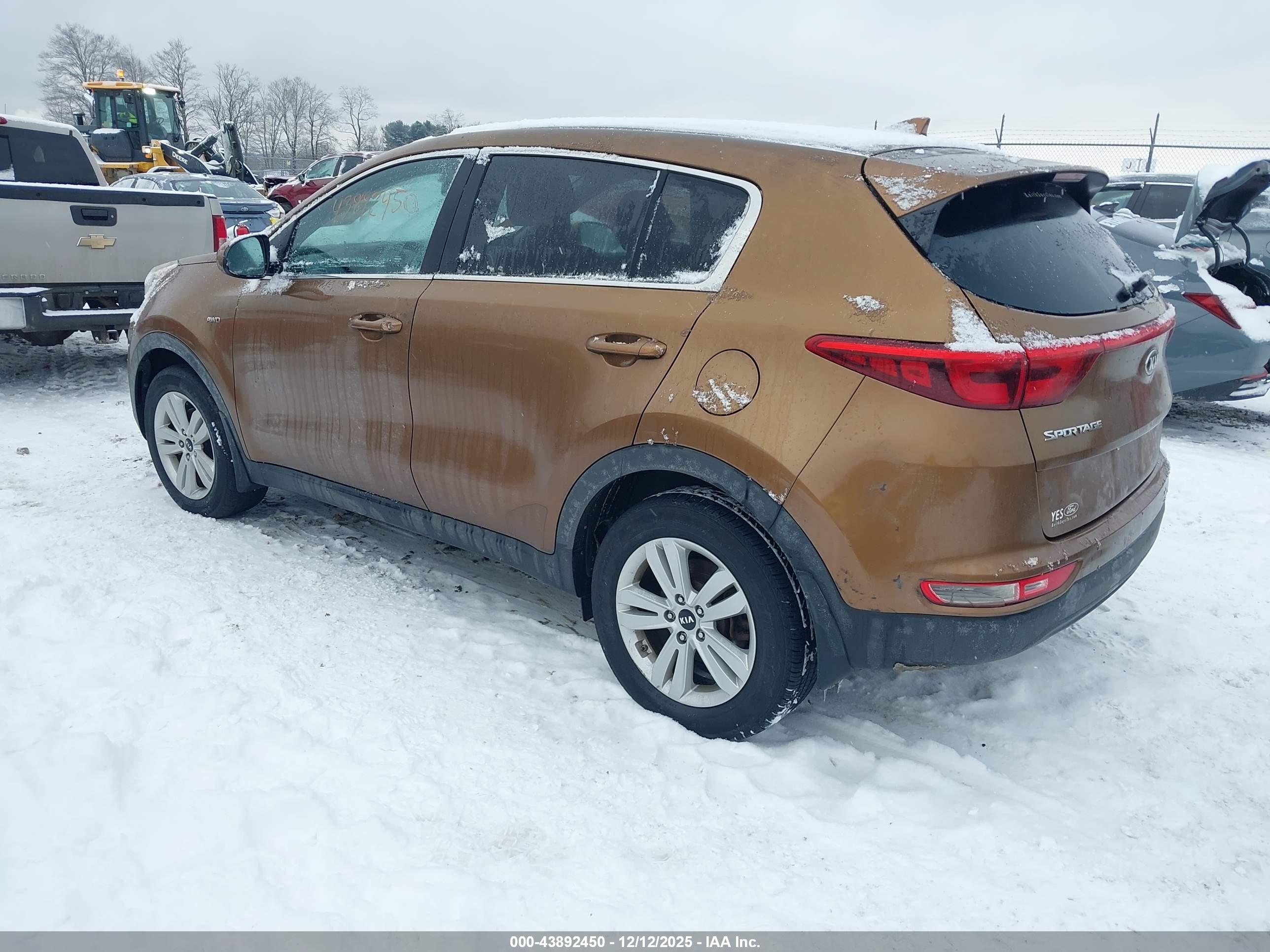KIA SPORTAGE image 3