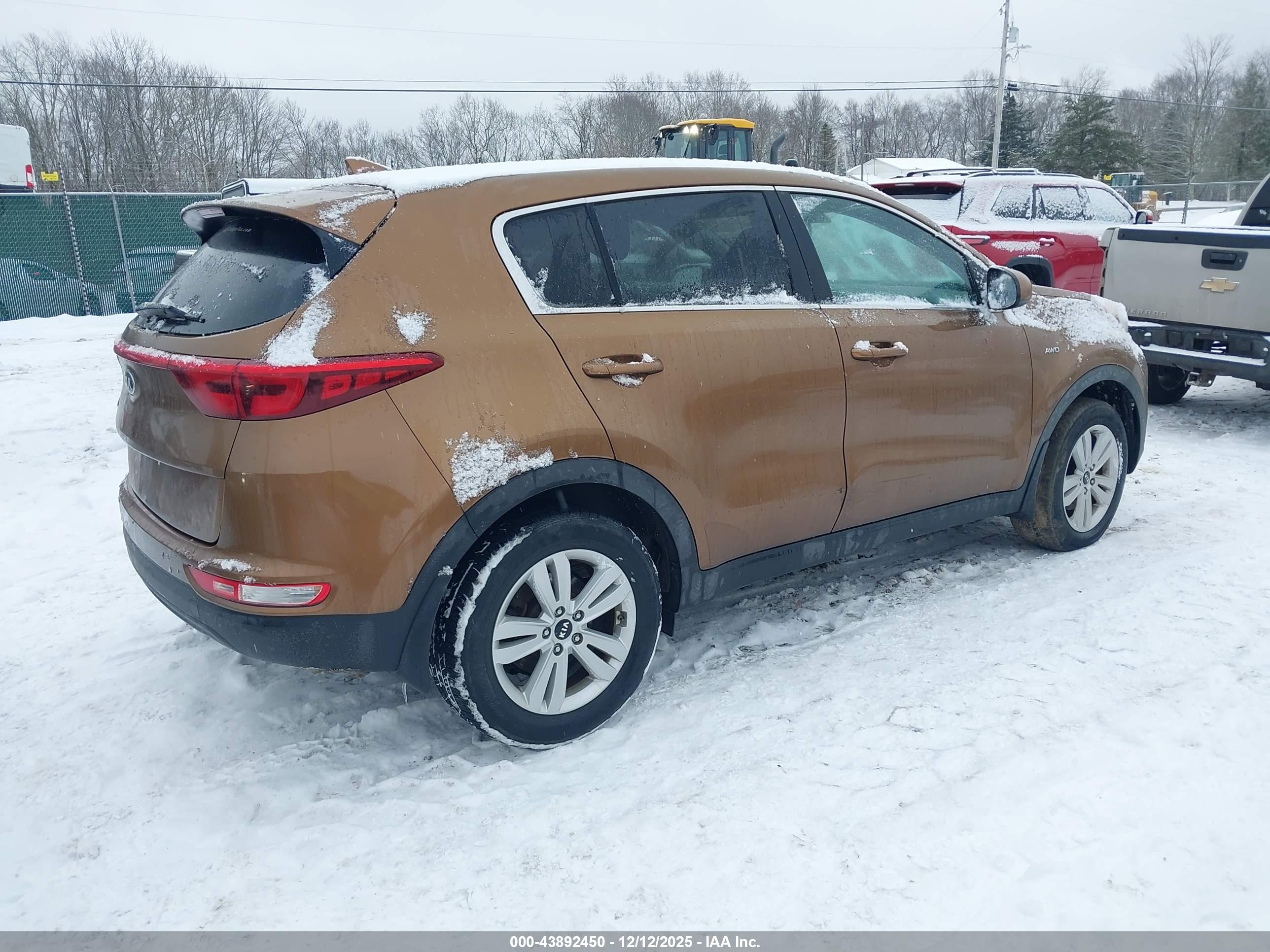 KIA SPORTAGE image 4