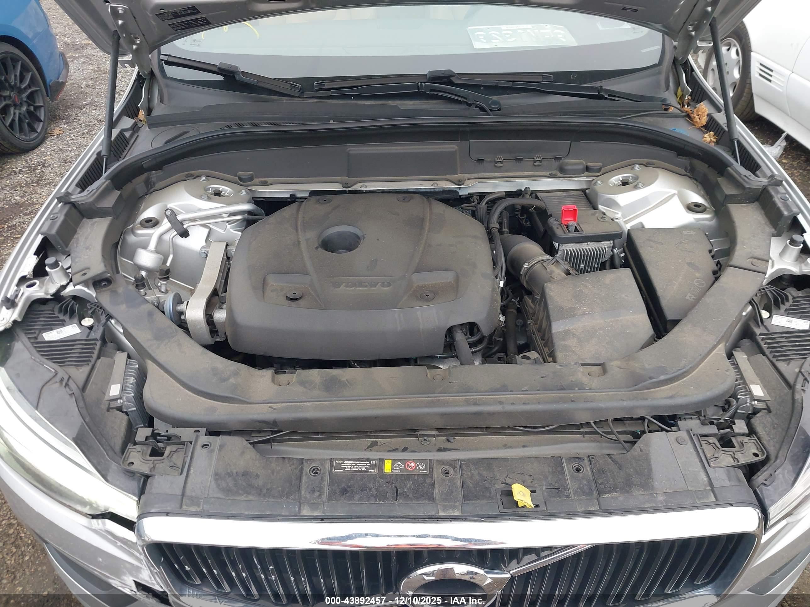 VOLVO XC60 image 10