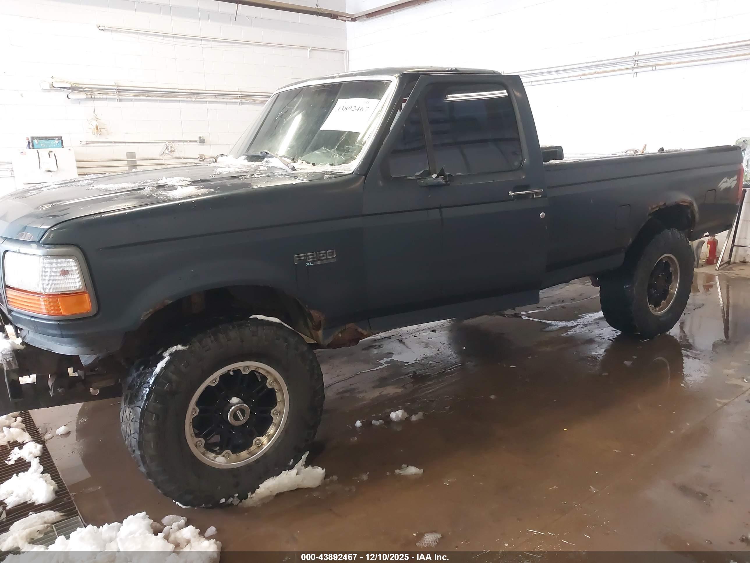FORD F250 image 2